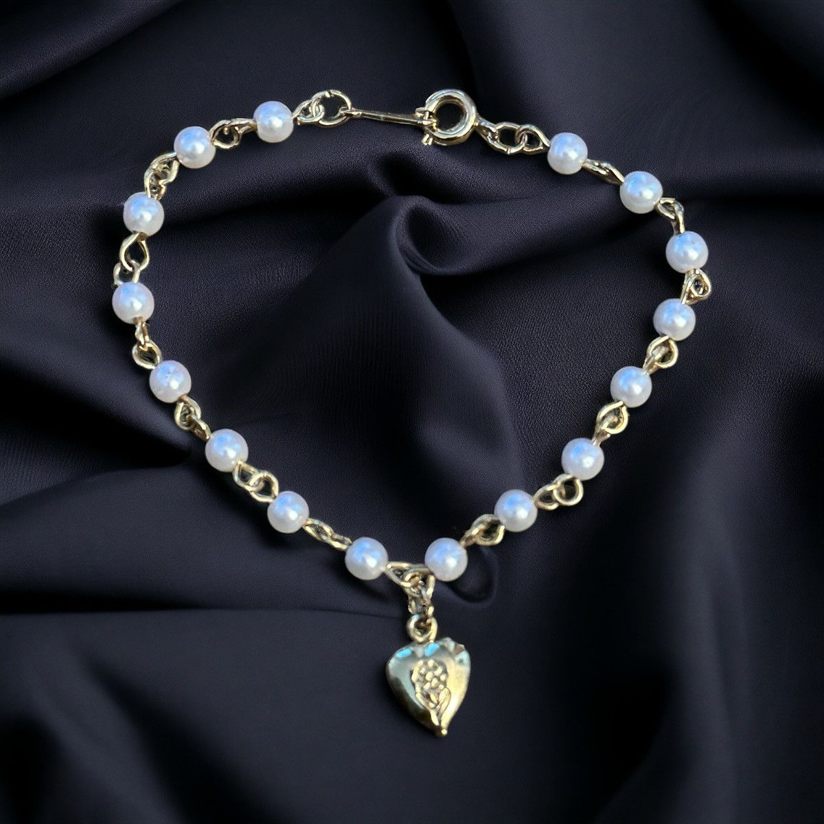 Vintage Vintage Claire’s pearl chain heart charm bracelet Size ONE SIZE - 1 Thumbnail