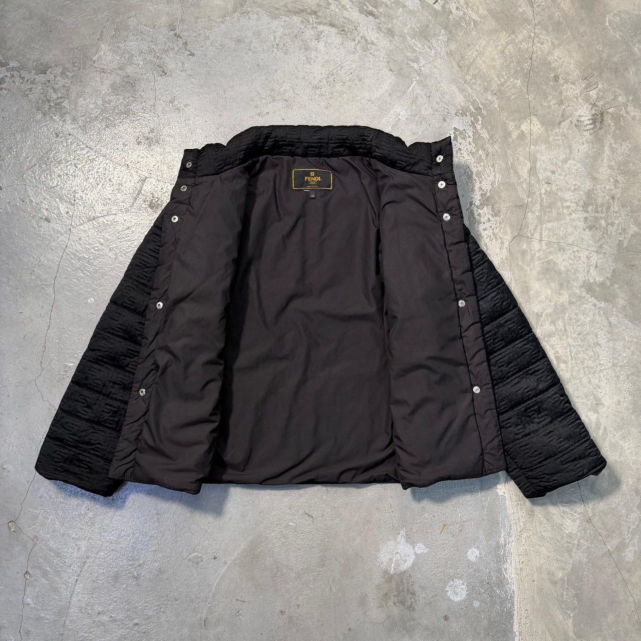 Fendi Vintage FENDI FF Monogram Quilted Puffer Jacket Black Size XS / US 0-2 / IT 36-38 - 6 Thumbnail