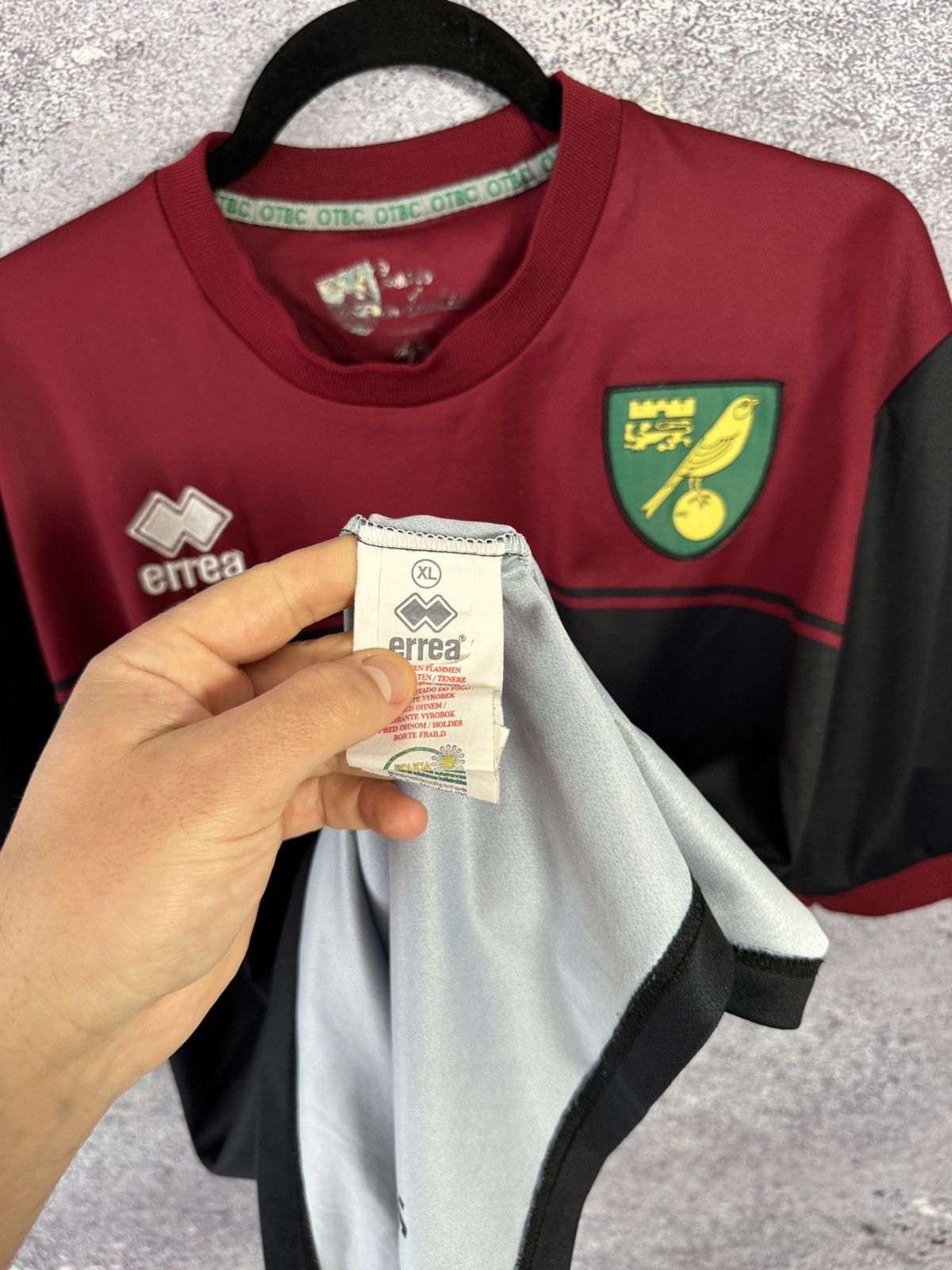 Errea × Vintage Vintage Norwich City 2014/15 Errea Jersey blokcore Size US XL / EU 56 / 4 - 14 Thumbnail