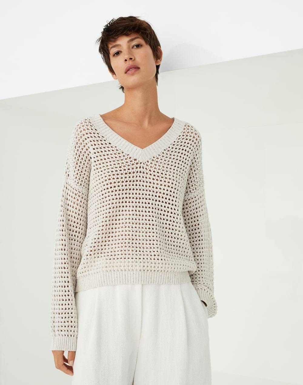 o1la1rc1a0425 Sweater in White