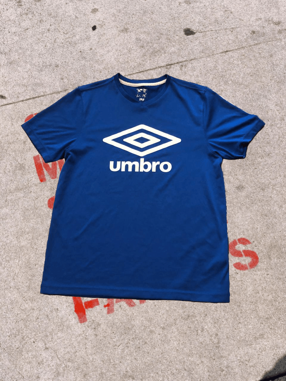 Umbro UMBRO ORIGINAL mens CASUAL SHIRT T-SHIRT TEE JERSEY TRIKOT Size US L / EU 52-54 / 3 - 1 Thumbnail