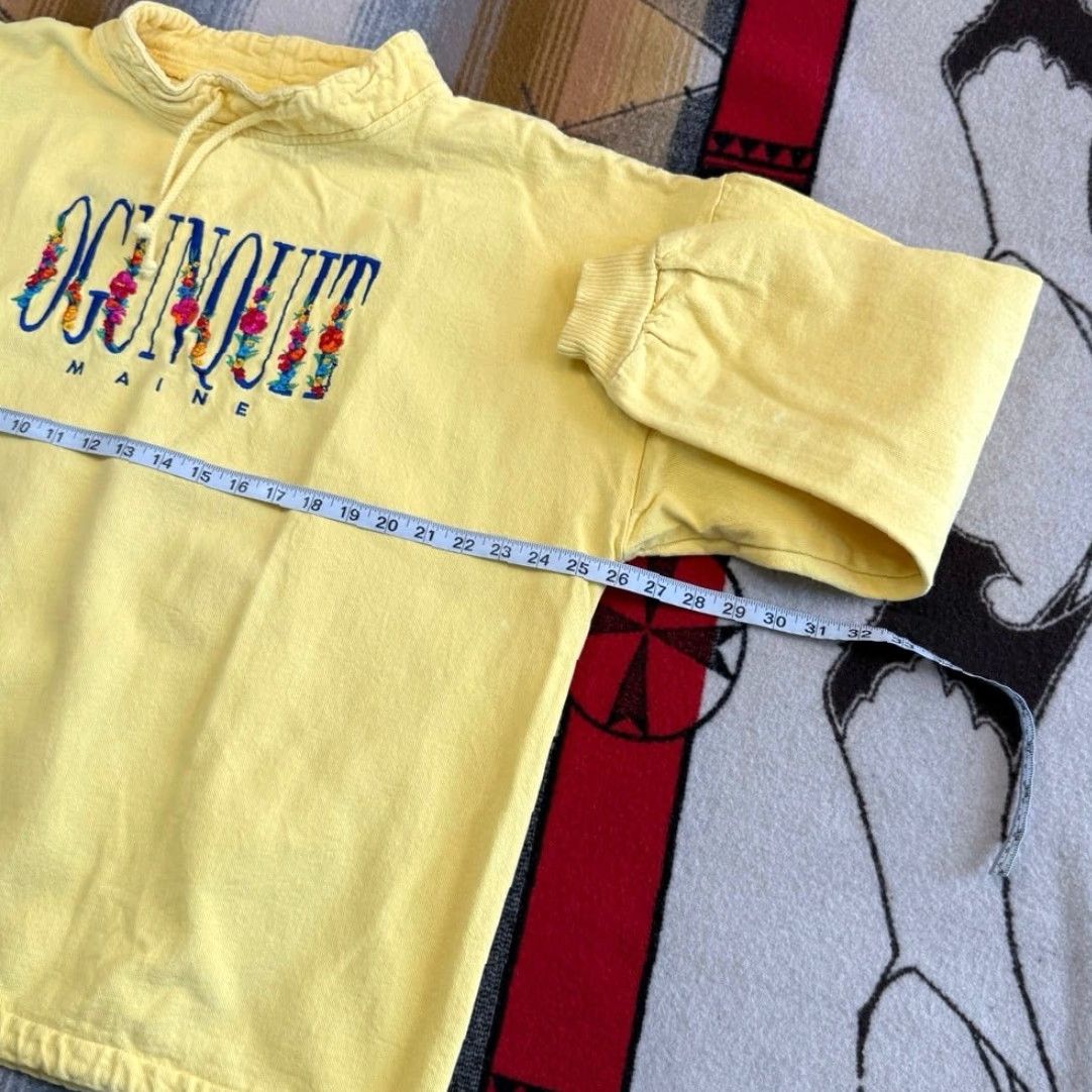 VINTAGE Ogunquit Maine Embroidered Sweatshirt 2XL Women’s 90s Flowers Pullover Sweatshirt Yellow Women