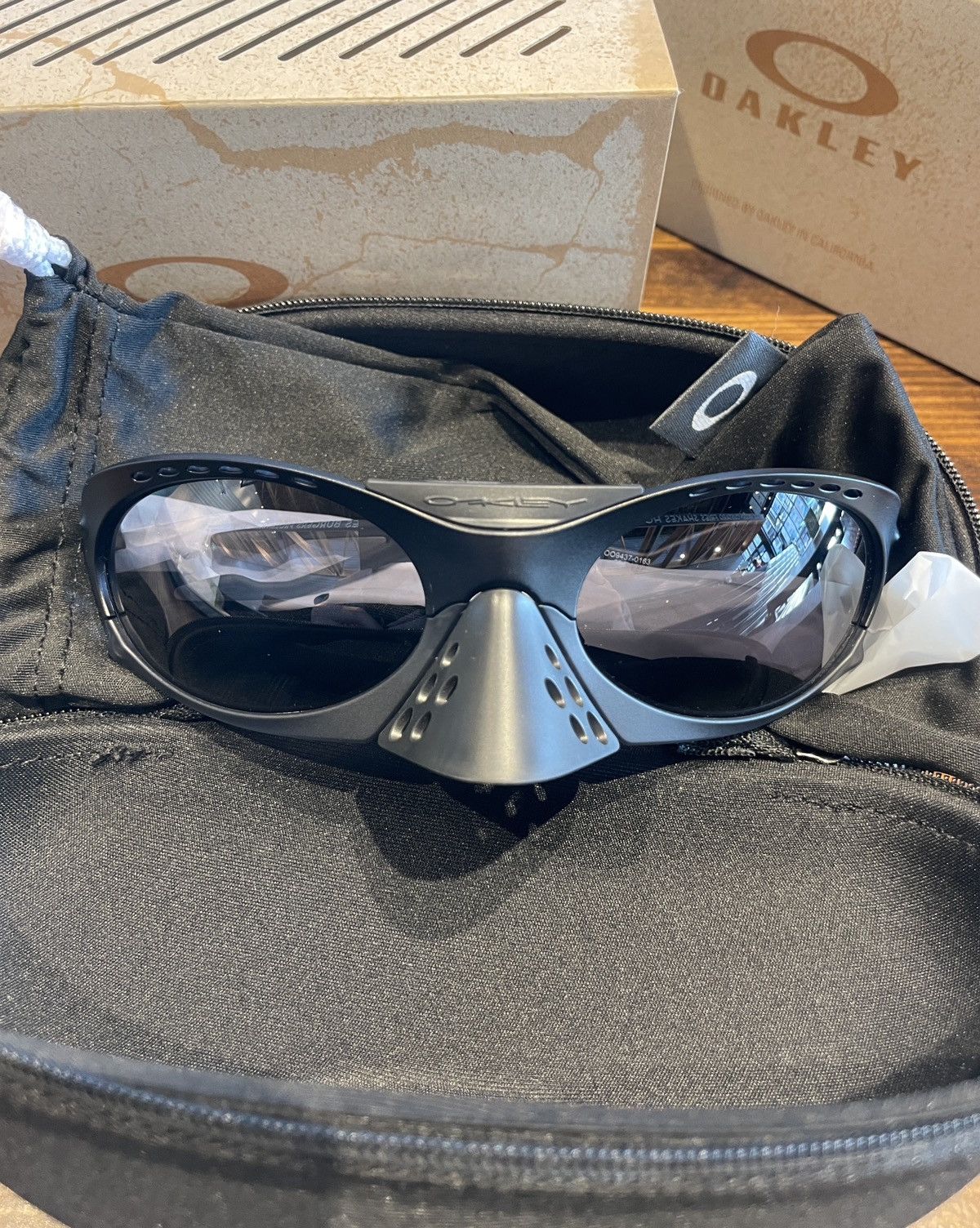 Oakley × Sportswear × Streetwear NEW OAKLEY PLANTARIS MATTE Oakley × Sportswear × Streetwear NEW OAKLEY PLANTARIS MATTE