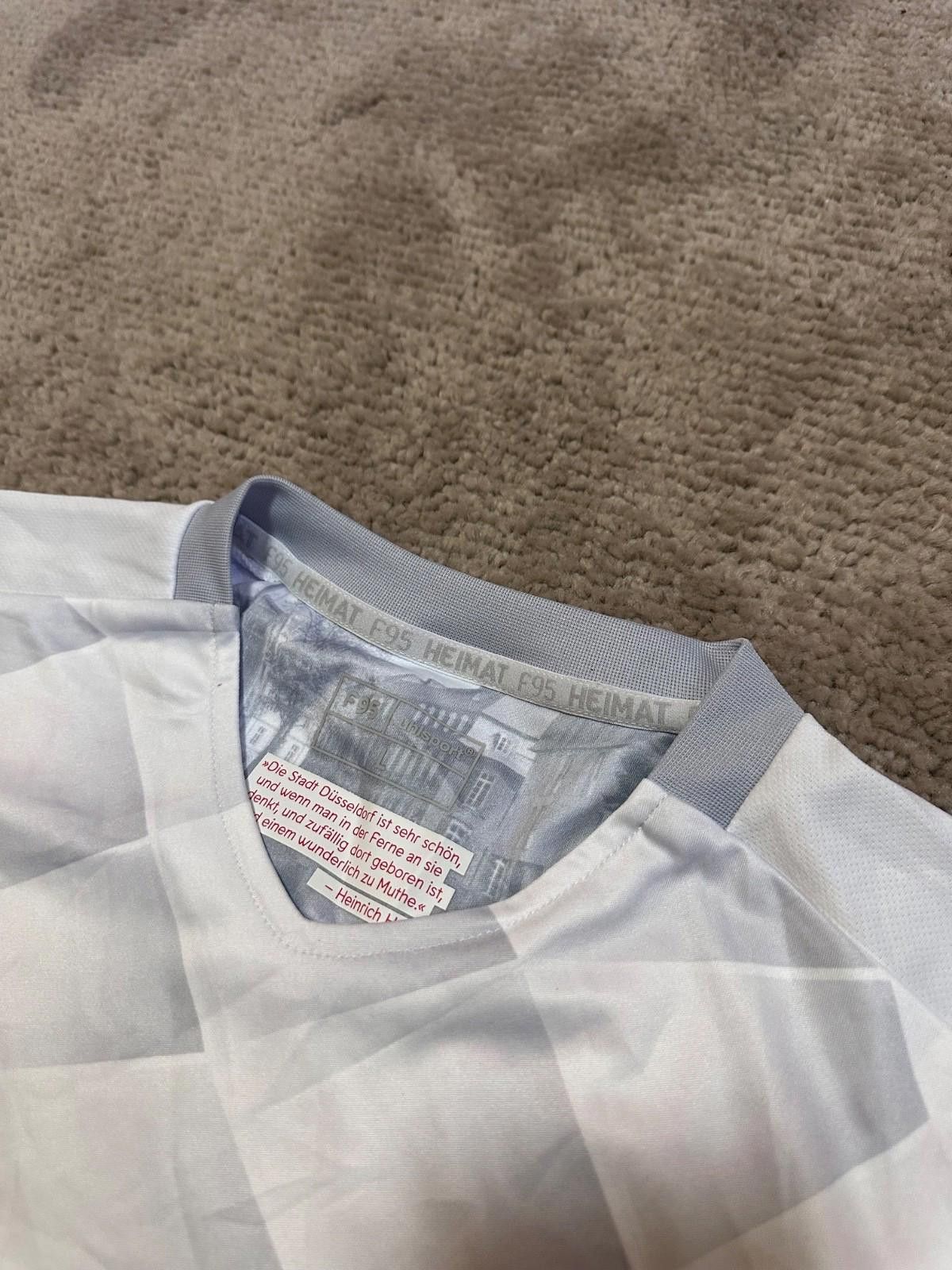 Designer Fortuna Dusseldorf 2018 2019 Football Shirt Uhlsport Jersey Size US L / EU 52-54 / 3 - 5 Thumbnail