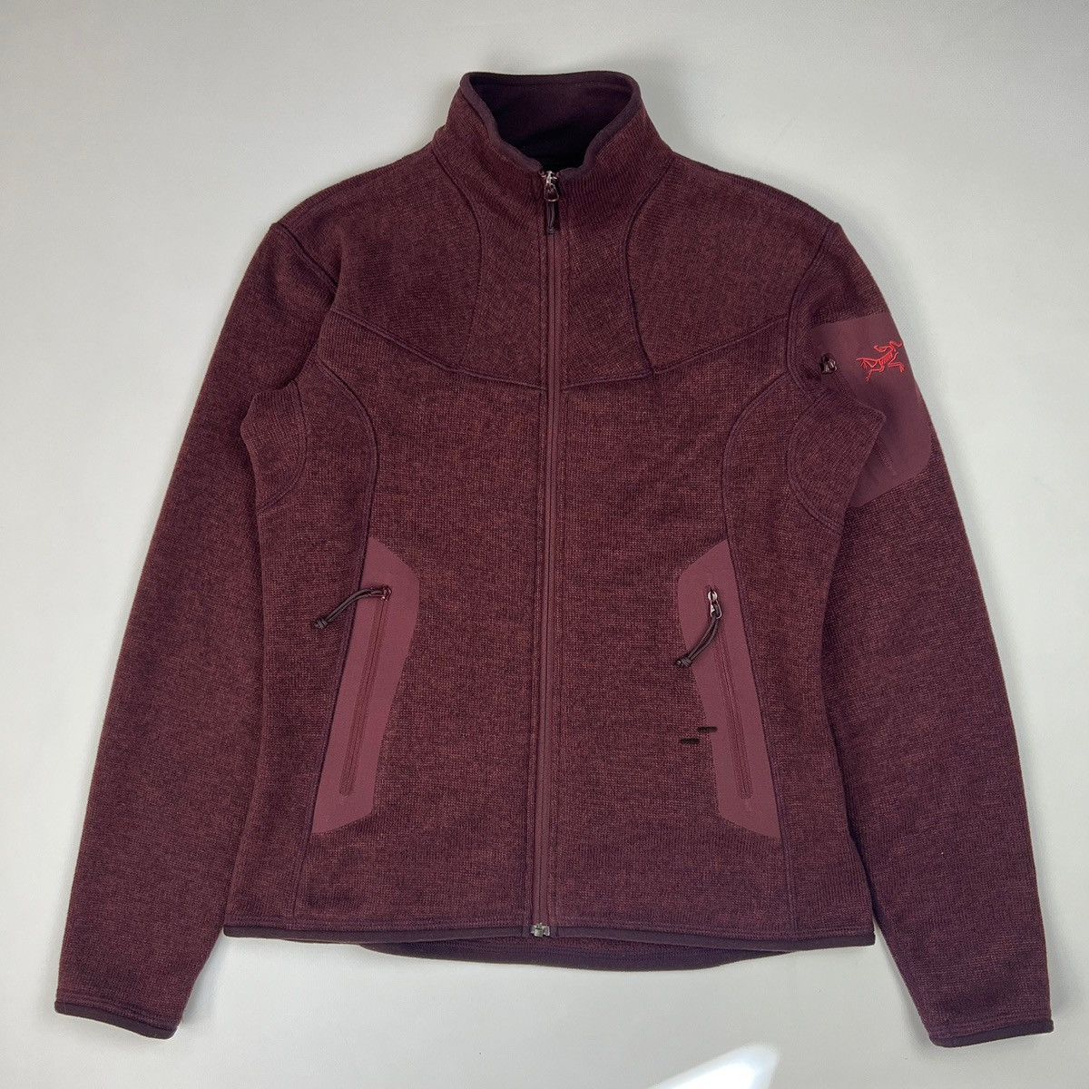 Arc'teryx Arcteryx dark maroon fleece jacket Size M / US 6-8 / IT 42-44 - 1 Thumbnail