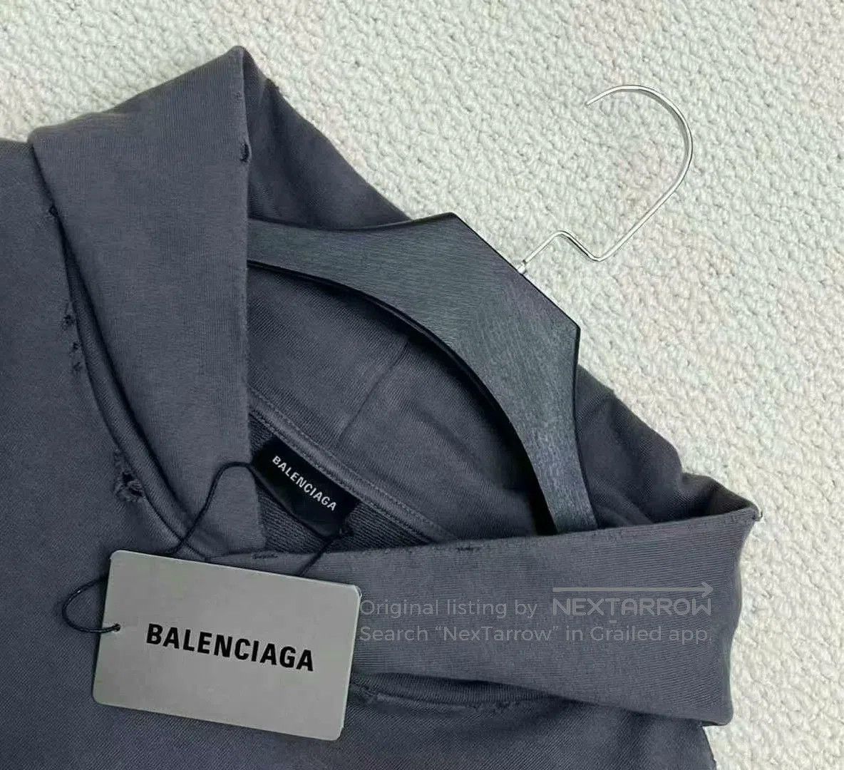 Balenciaga balenciaga graphic hoodie in graphite gray. Size US S / EU 44-46 / 1 - 3 Thumbnail