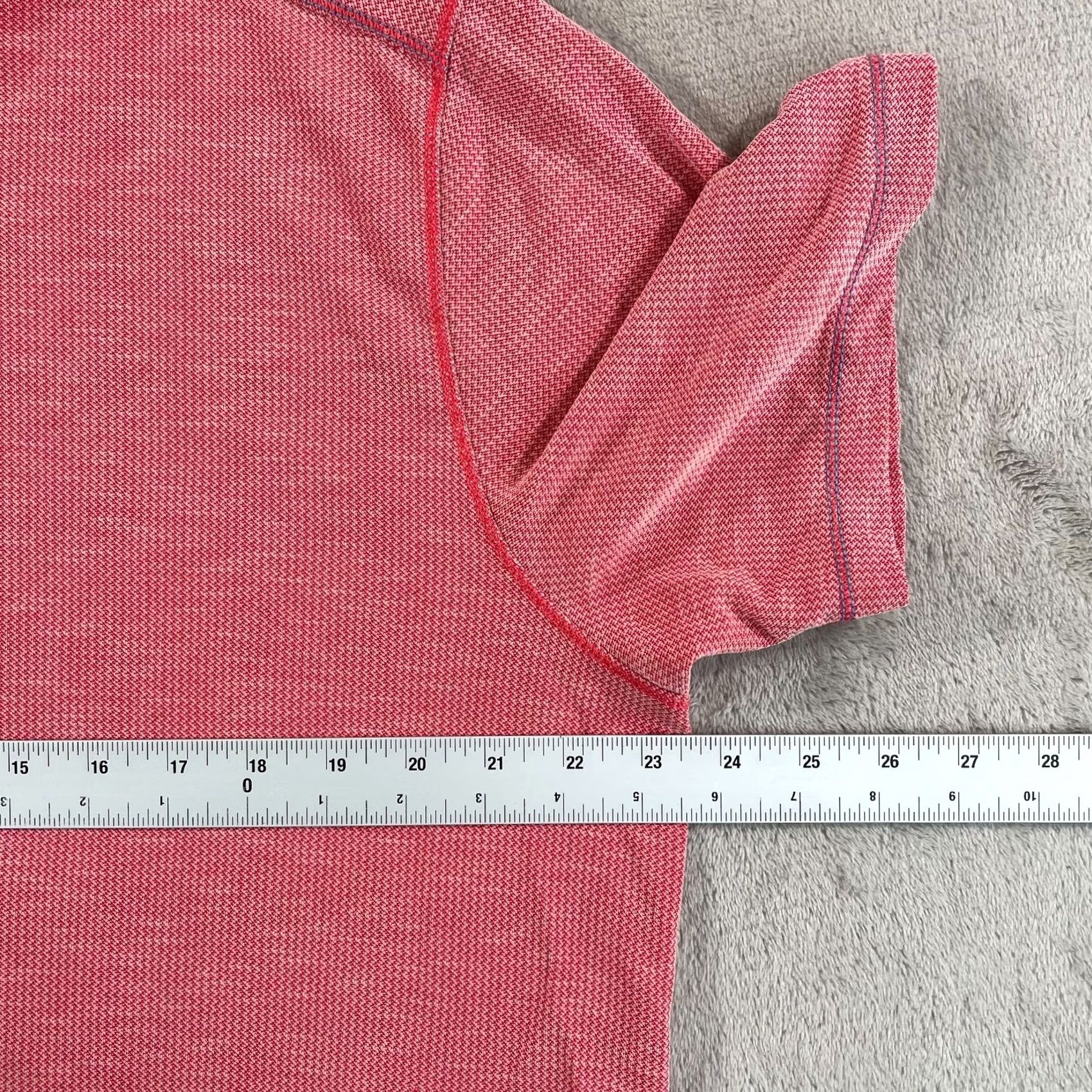 Tommy Bahama Tommy Bahama Tropicool Paradise V-Neck T-Shirt Men L Pink IslandZone SS Size US L / EU 52-54 / 3 - 5 Thumbnail