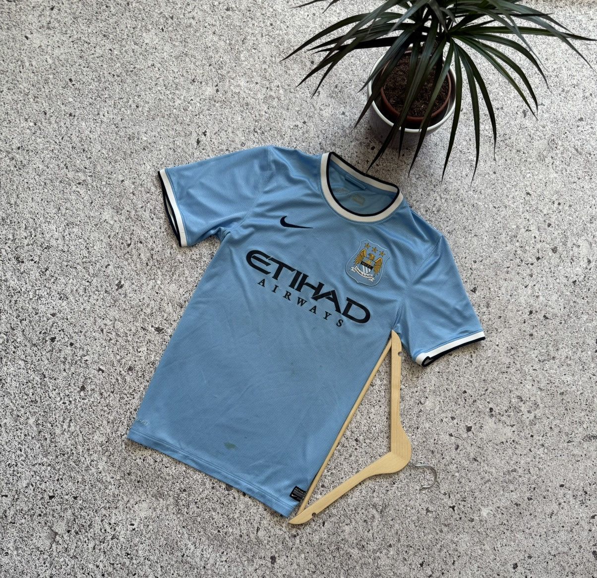 Nike × Vintage Nike Manchester City 2013 2014 Home Football Soccer Jersey Size US S / EU 44-46 / 1 - 1 Thumbnail