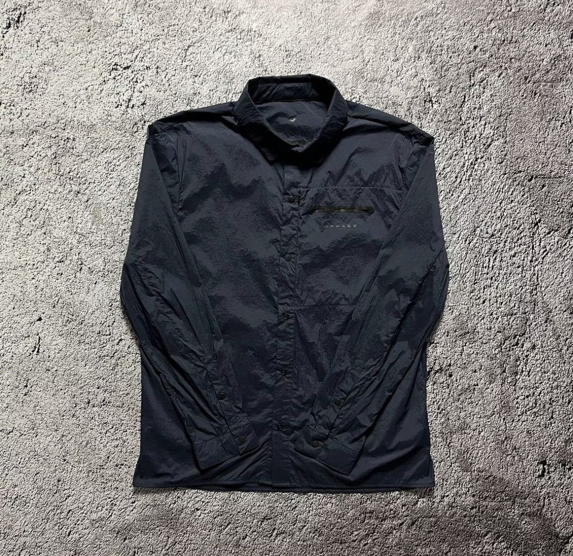 Oakley × Vintage Oakley Custom Fit Men's Long Sleeve Utility Size L Size US L / EU 52-54 / 3 - 1 Thumbnail