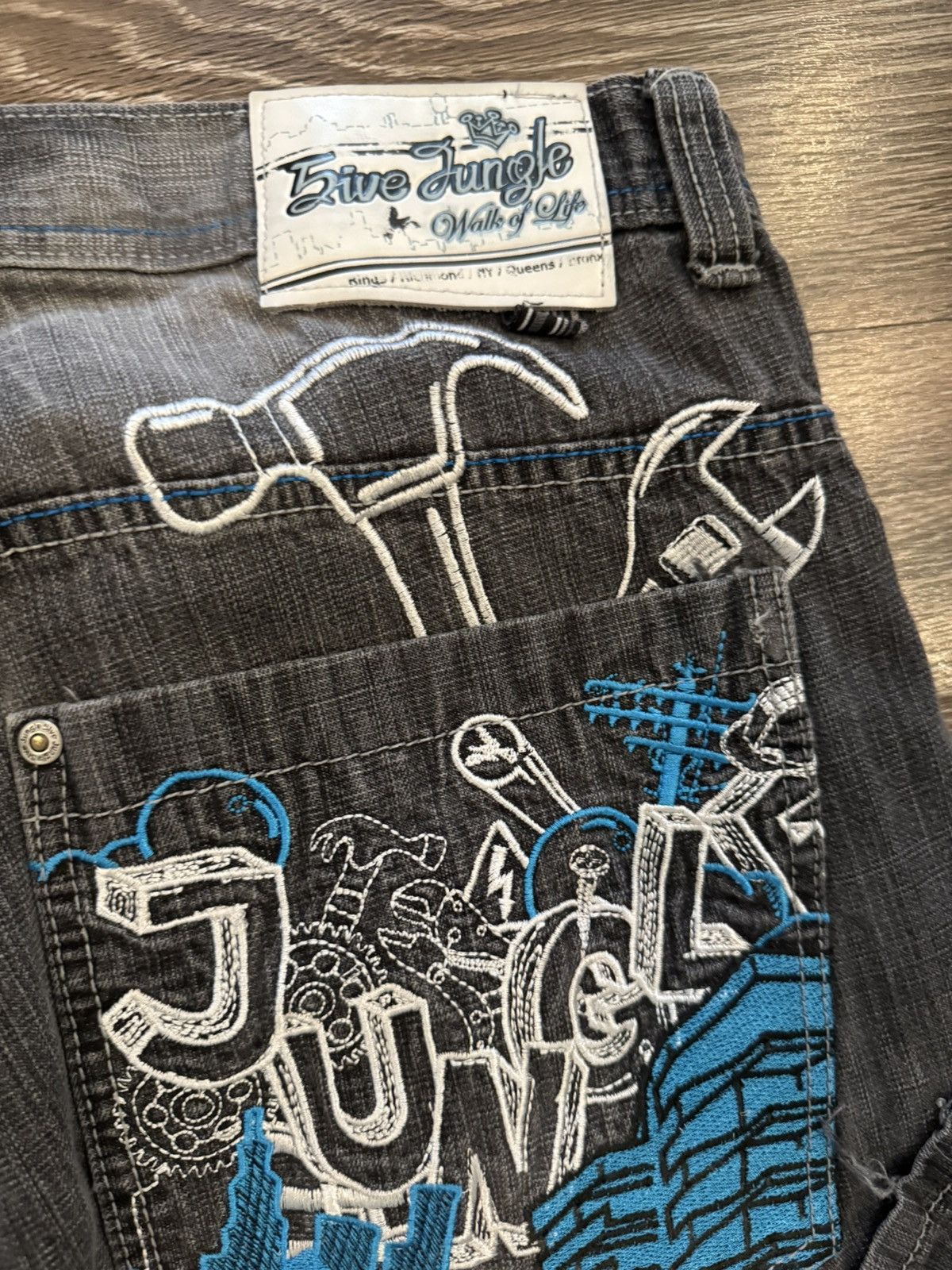 Vintage Five jungle jeans Size US 40 / EU 56 - 5 Thumbnail
