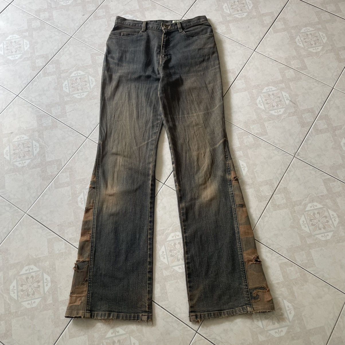 Japanese Brand Japanese Brand Roux Di Perfe flare jeans 🍒 Size US 27 - 1 Thumbnail