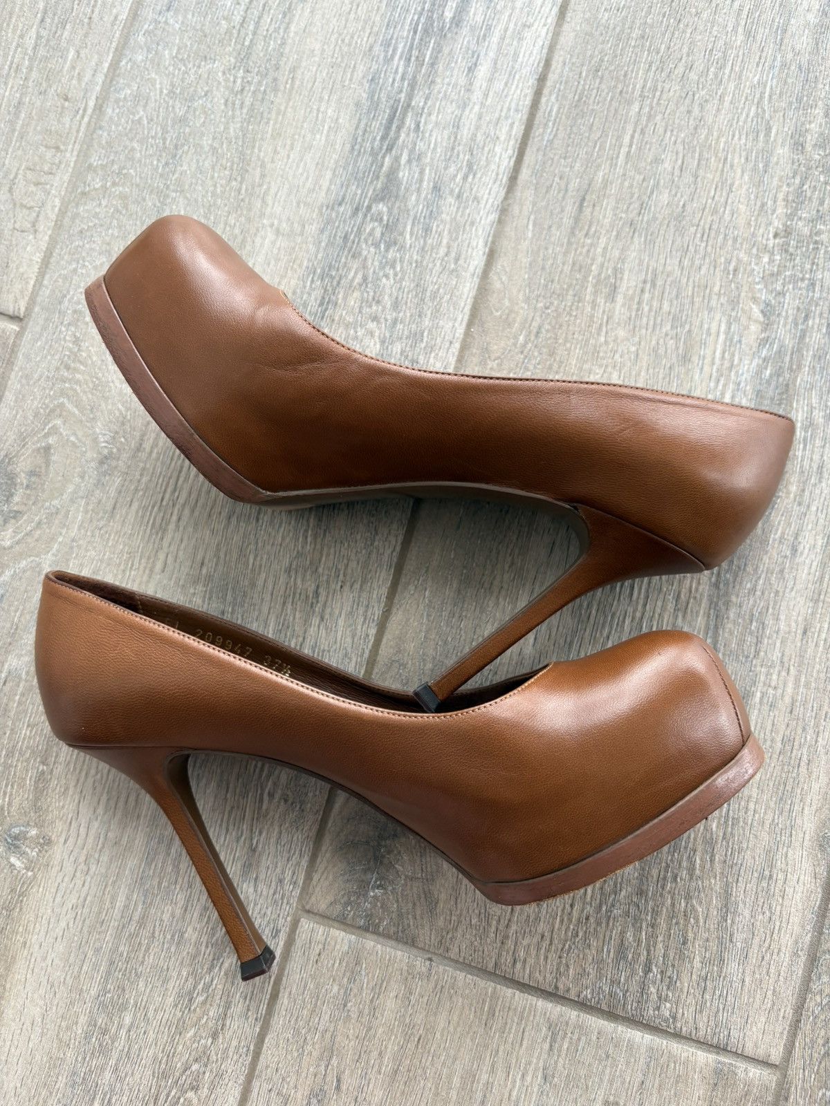 Yves Saint Laurent Yves Saint Laurent Leather Platform Pumps Brown Heels 37.5 Size US 7 / IT 37 - 5 Thumbnail