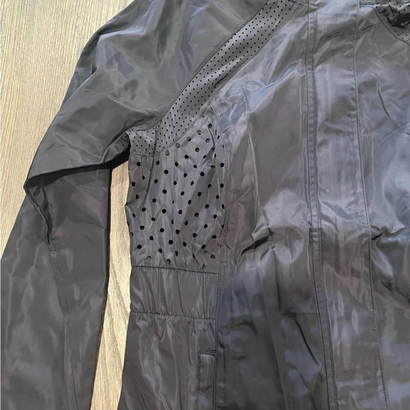 Fila NWOT Fila Sport Womens Black Rain Jacket - Size XS Size XS / US 0-2 / IT 36-38 - 4 Thumbnail