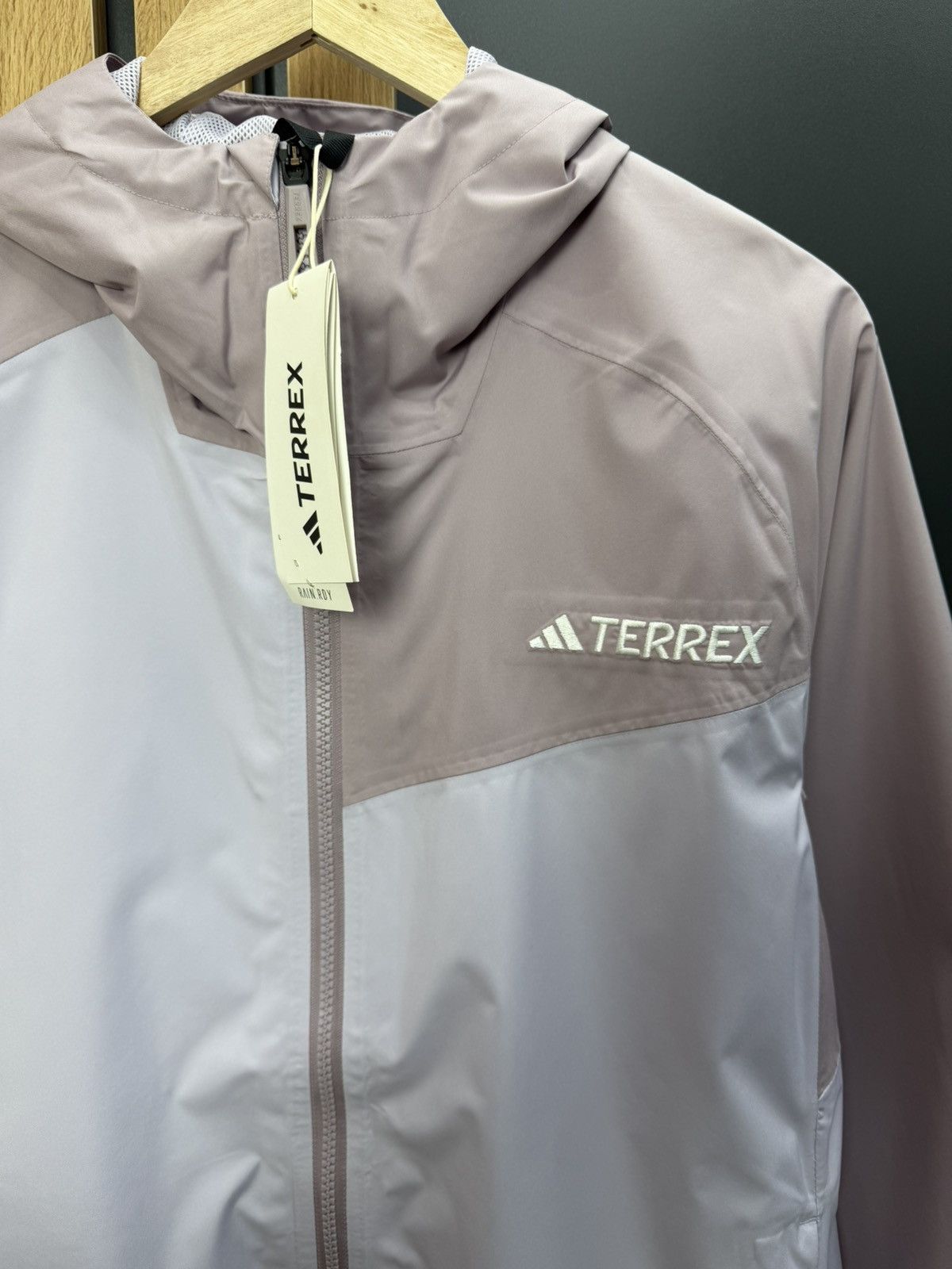 Adidas Adidas Terrex Multi 2L Rain.Rdy Jacket Purple Women’s Size XL / US 12-14 / IT 48-50 - 3 Thumbnail