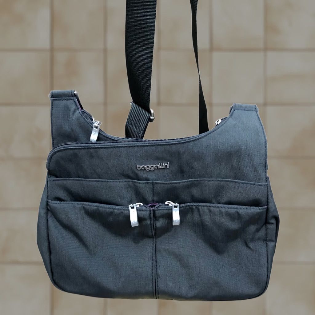 Vintage BAGGALLINI Crossbody Purse Bag Women's Grey Nylon Travel Lightweight Crossbody Strap Medium Bag Size ONE SIZE - 1 Thumbnail