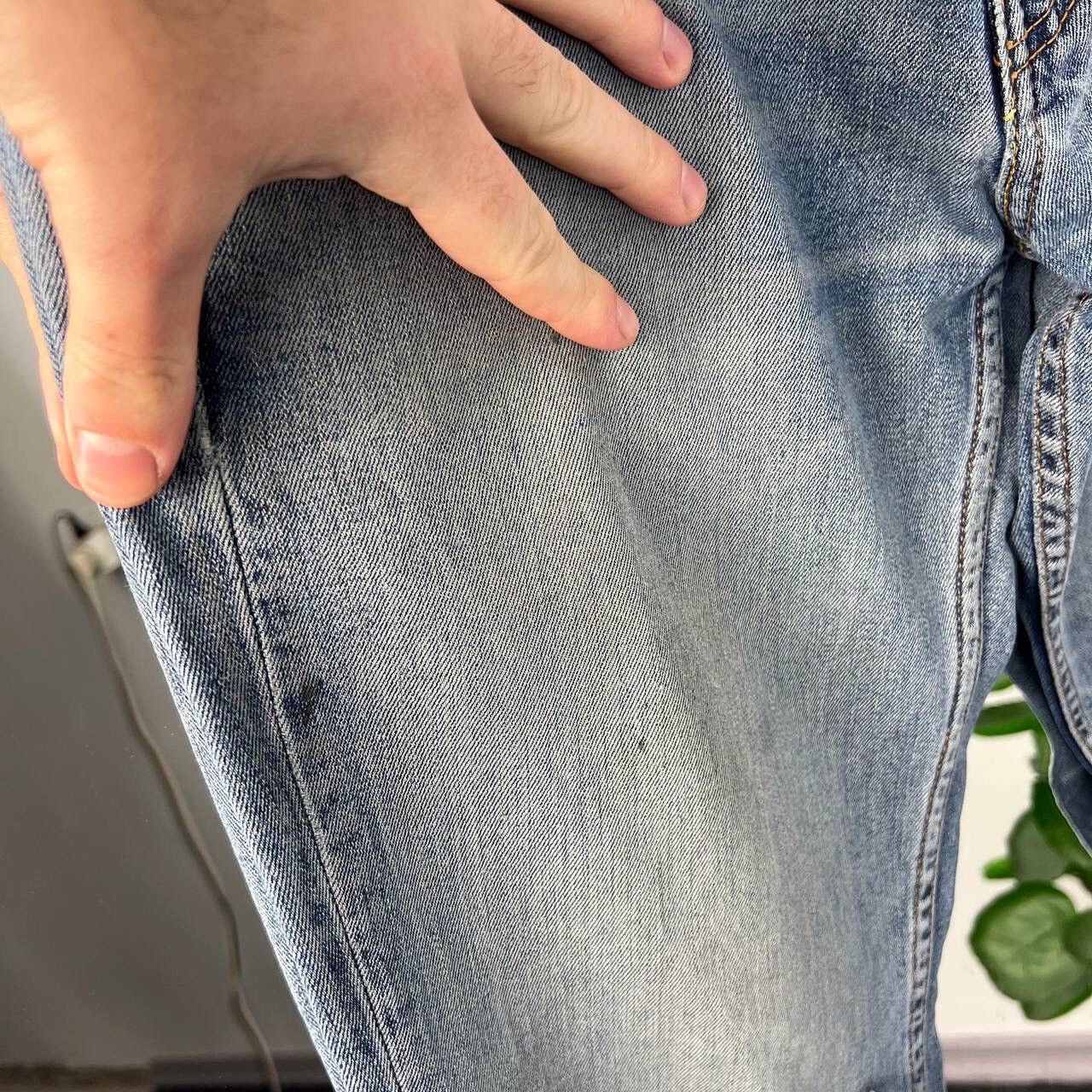 Levi's Y2K Distressed Levi’s Vintage Pants Jeans Baggy Denim Size US 33 - 10 Thumbnail