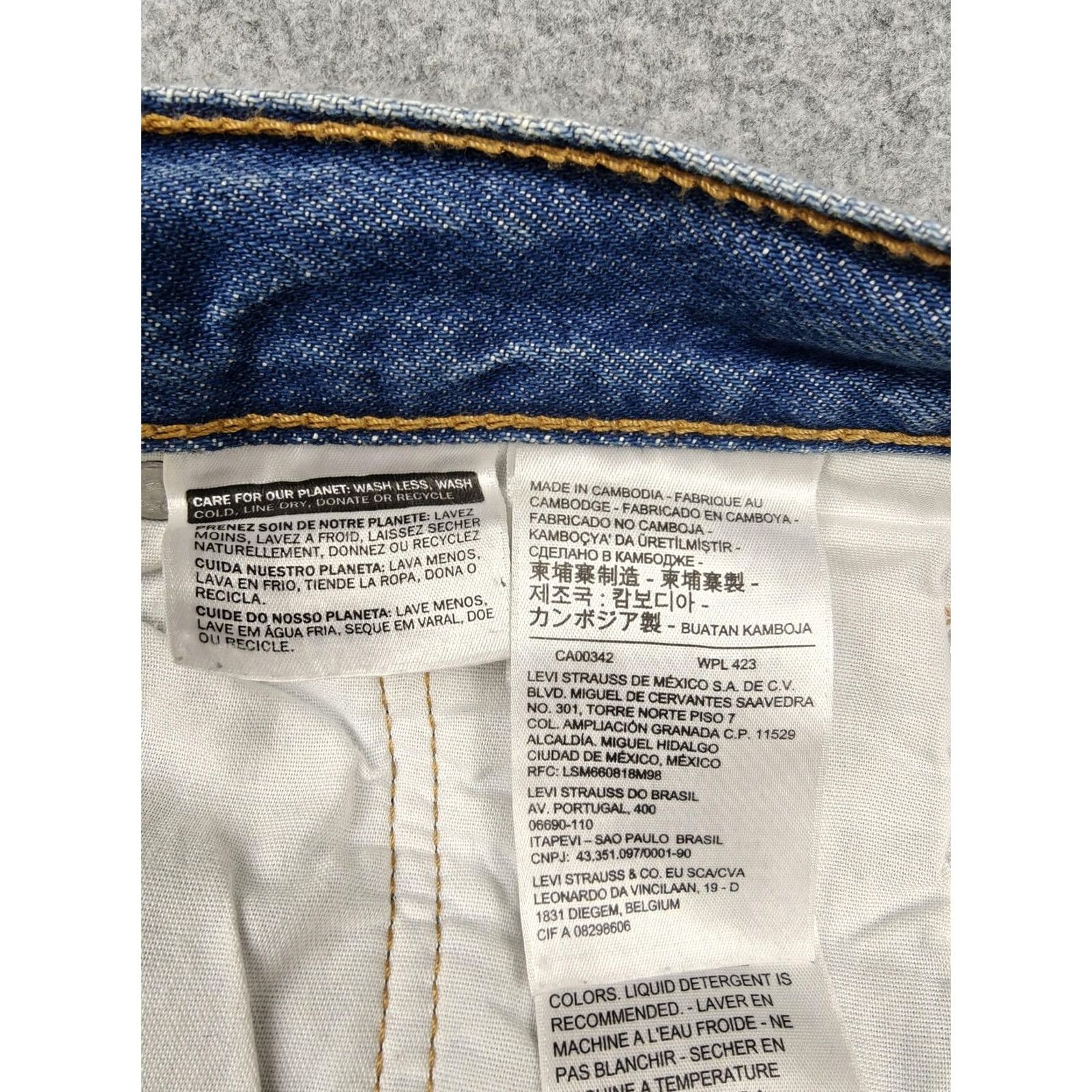 Levi's Levi's 501 Premium Jeans Mens 34x32 Blue Straight Button Fly Distressed Denim Jeans Size US 34 / EU 50 - 5 Thumbnail