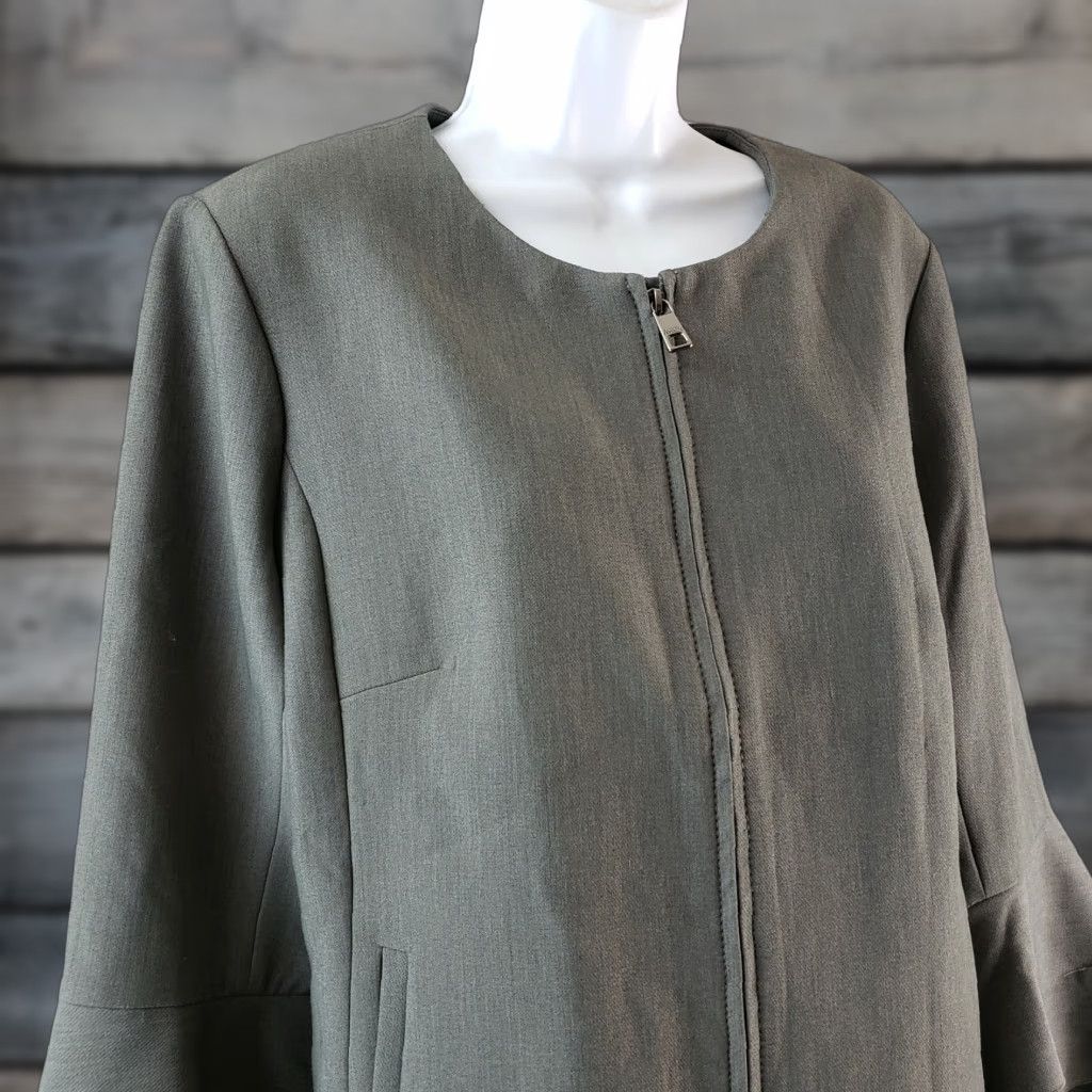 Banana Republic Banana Republic Womens Jacket Zip Gray 12 Bell Sleeves Faux Pockets Fashion Modern Basic Shirt? Size XL / US 12-14 / IT 48-50 - 1 Thumbnail