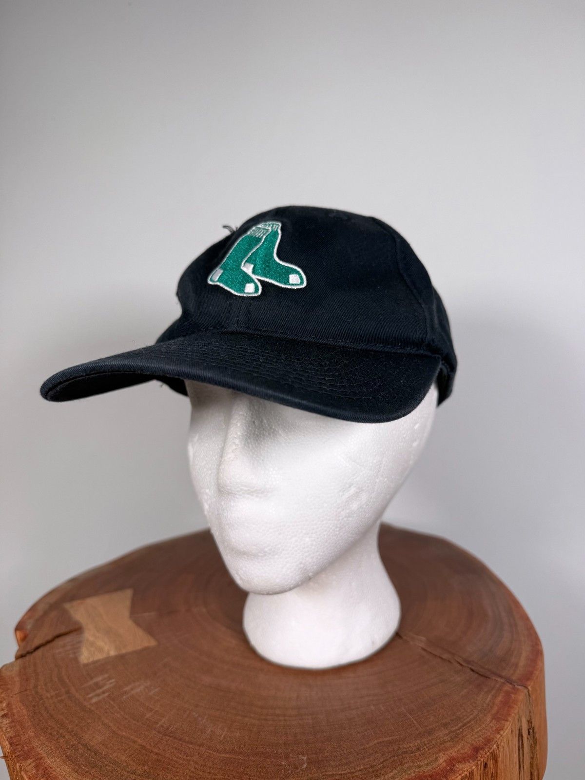 MLB Vintage MLB Red Sox Green Socks Baseball Hat Size ONE SIZE - 1 Thumbnail