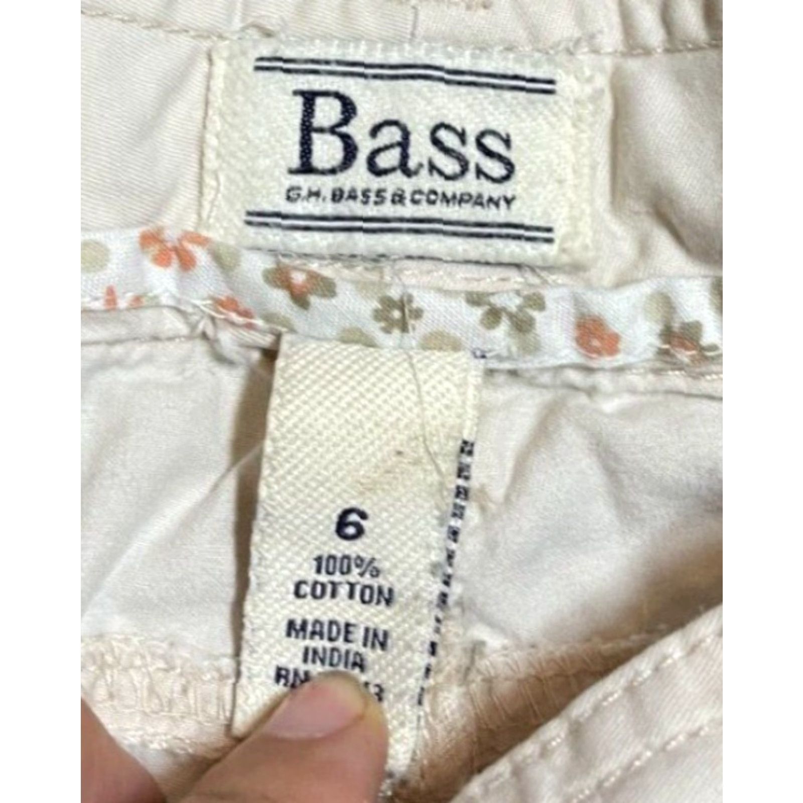 Pinko BASS Shorts Womens Size 6 Light Pink Cotton Bermuda Womens Size 6 Pink 100% Cotton Color: Pink Size 28" / US 6 / IT 42 - 4 Thumbnail