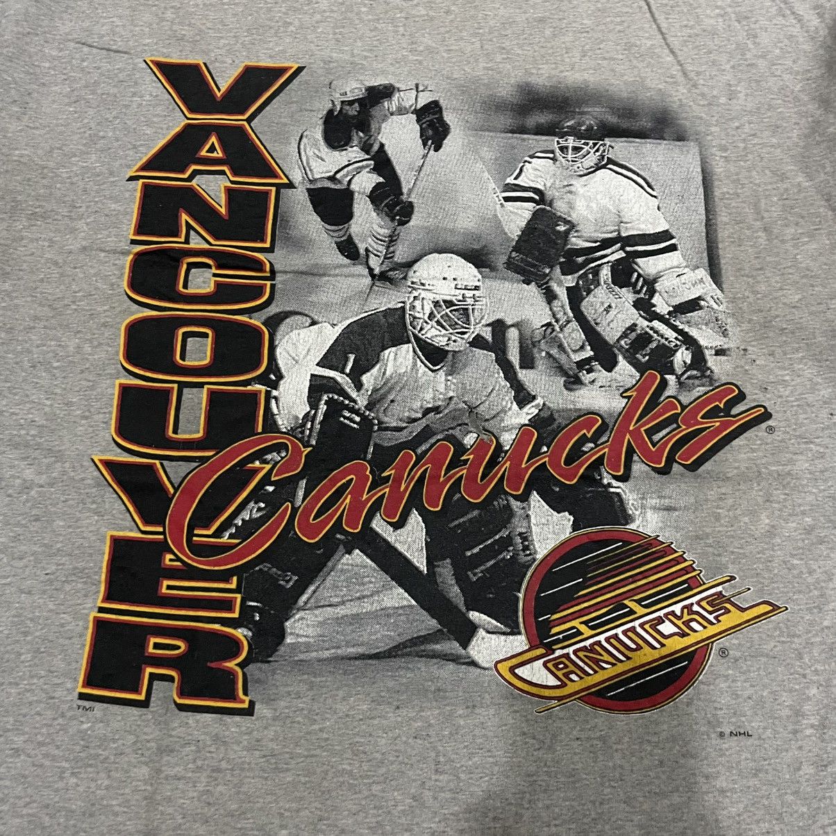 Vintage Vtg 1990 Vancouver Canucks NHL T-shirt tee. Size US XXL / EU 58 / 5 - 2 Thumbnail