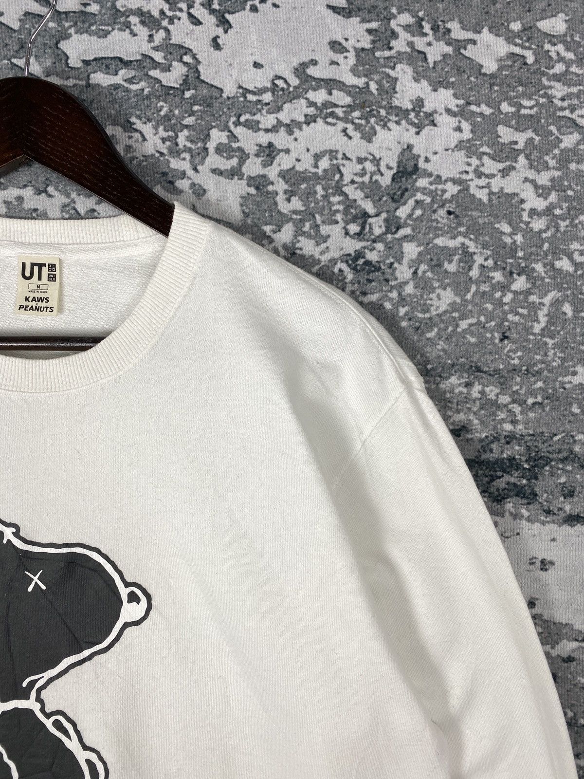 Kaws Vintage Uniqlo Kaws Peanuts Sweatshirts Size US M / EU 48-50 / 2 - 3 Thumbnail