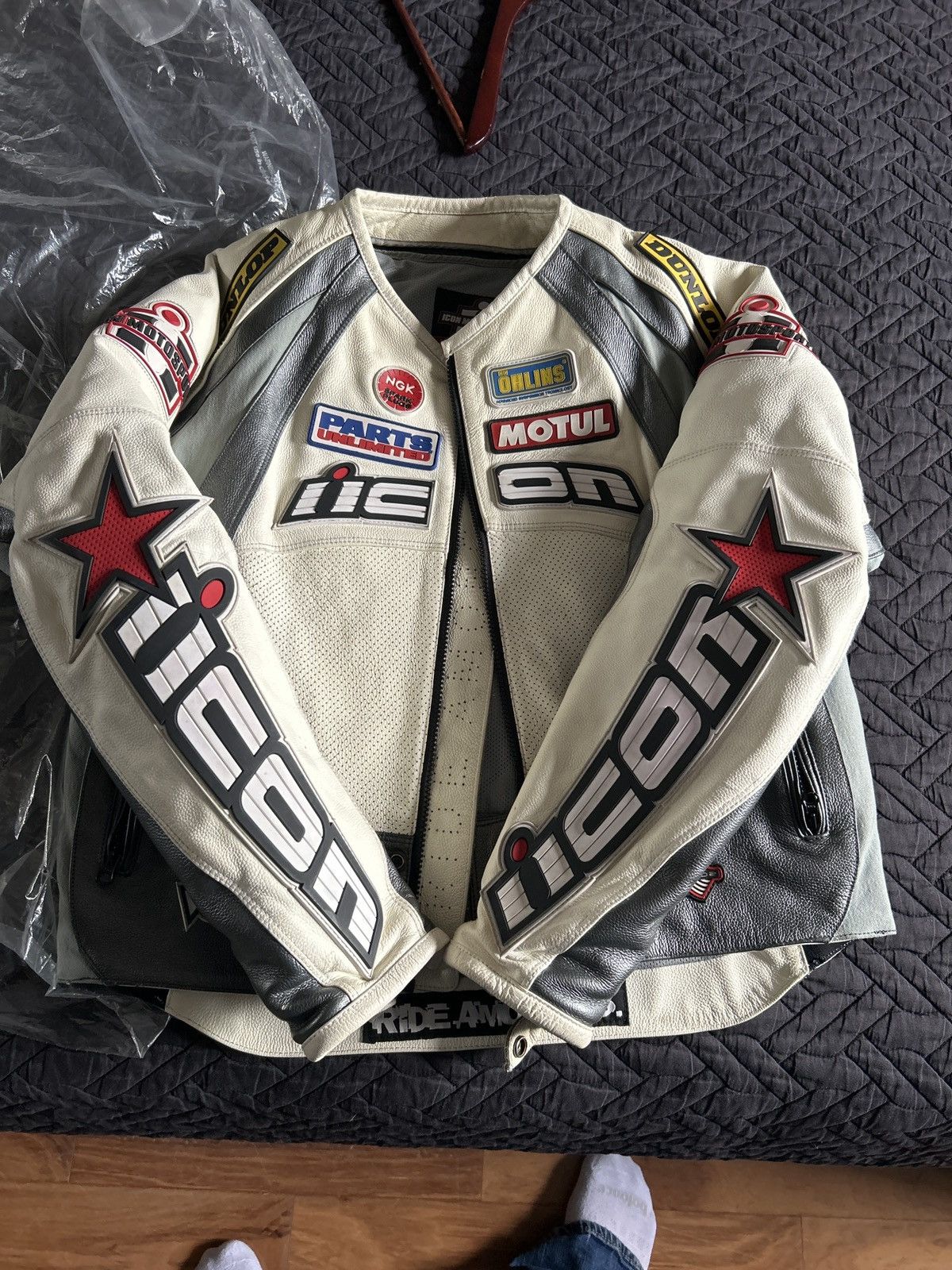 Vintage Icon racing white leather motorcycle jacket Size US M / EU 48-50 / 2 - 6 Thumbnail