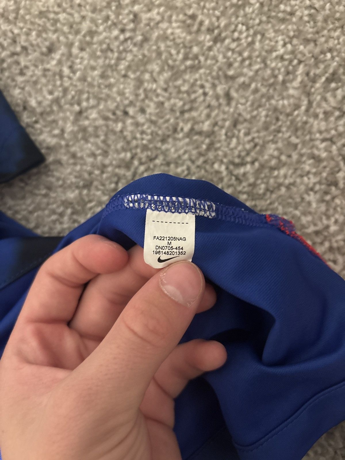 Nike 2022 USA Mens World Cup Jersey Size US M / EU 48-50 / 2 - 4 Thumbnail