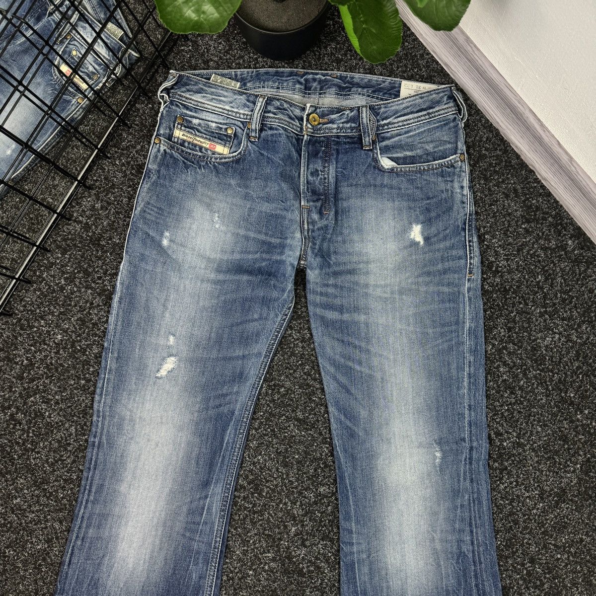 Diesel Flare Diesel Zathan Vintage Distressed Low Rise Y2k Style Size US 31 - 3 Thumbnail