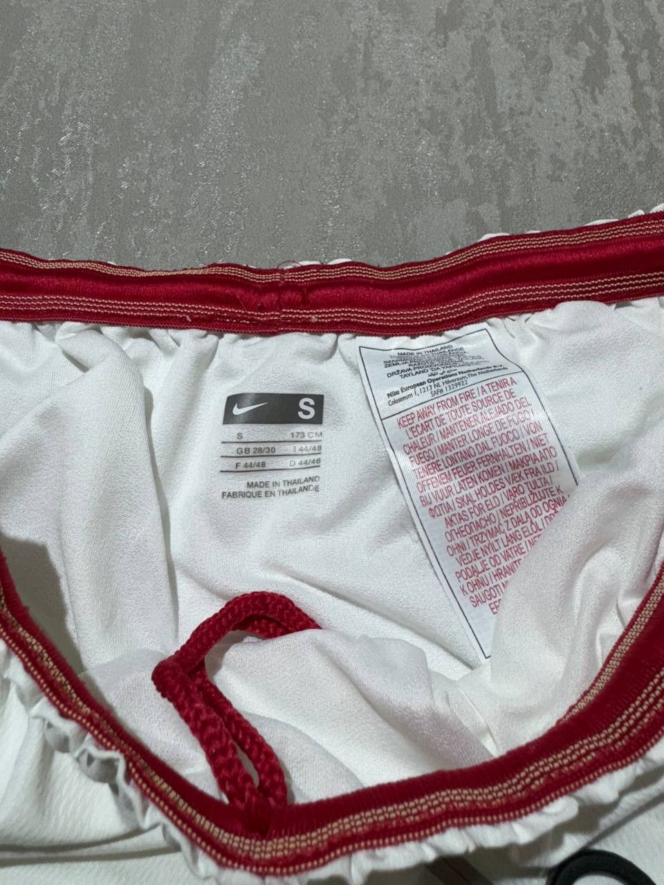 Nike × Vintage VINTAGE NIKE MANCHESTER UNITED SHORTS FOOTBALL SOCCER SIZE S Size US 28 / EU 44 - 6 Thumbnail