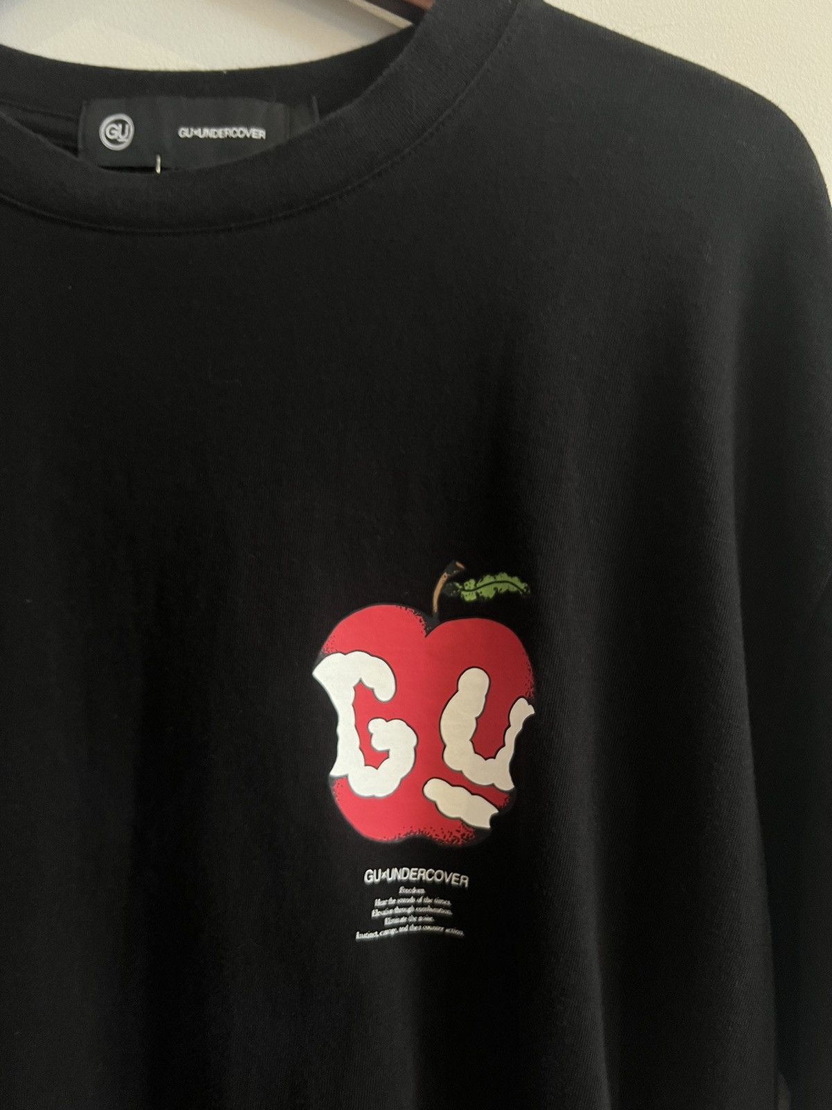GU × Undercover UNDERCOVER X GU RARE APPLE LOGO TEE Y2K Size US L / EU 52-54 / 3 - 3 Thumbnail