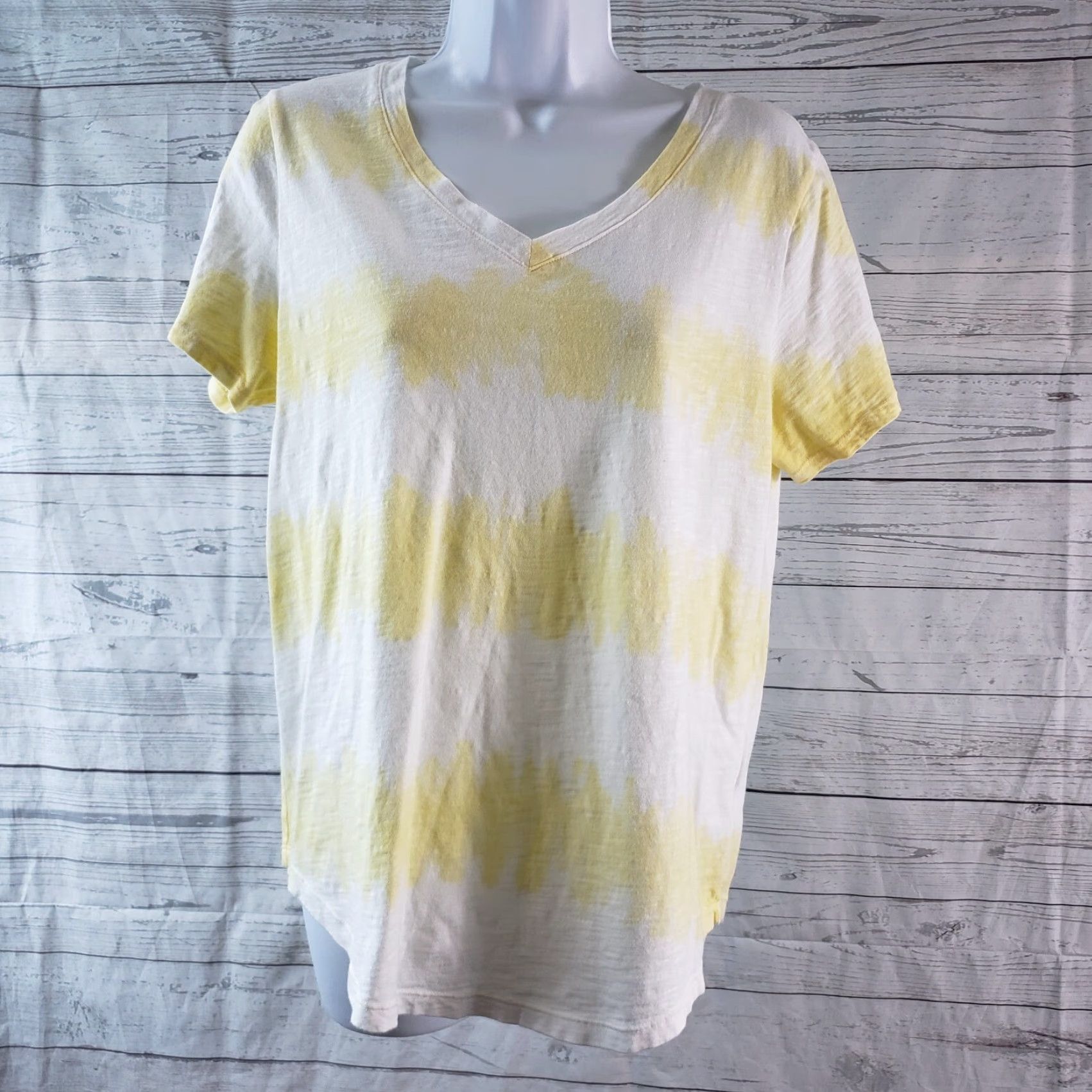 Old Navy Old Navy Womens Everywear Tee Shirt M Short Sleeve Yellow Striped Cotton Xs? Size 32" / US 10 / IT 46 - 2 Thumbnail