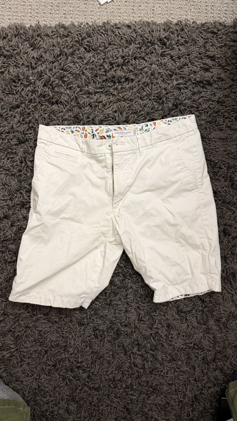Denim & Flower Ricky Singh White Shorts Size US 32 / EU 48 - 1 Thumbnail
