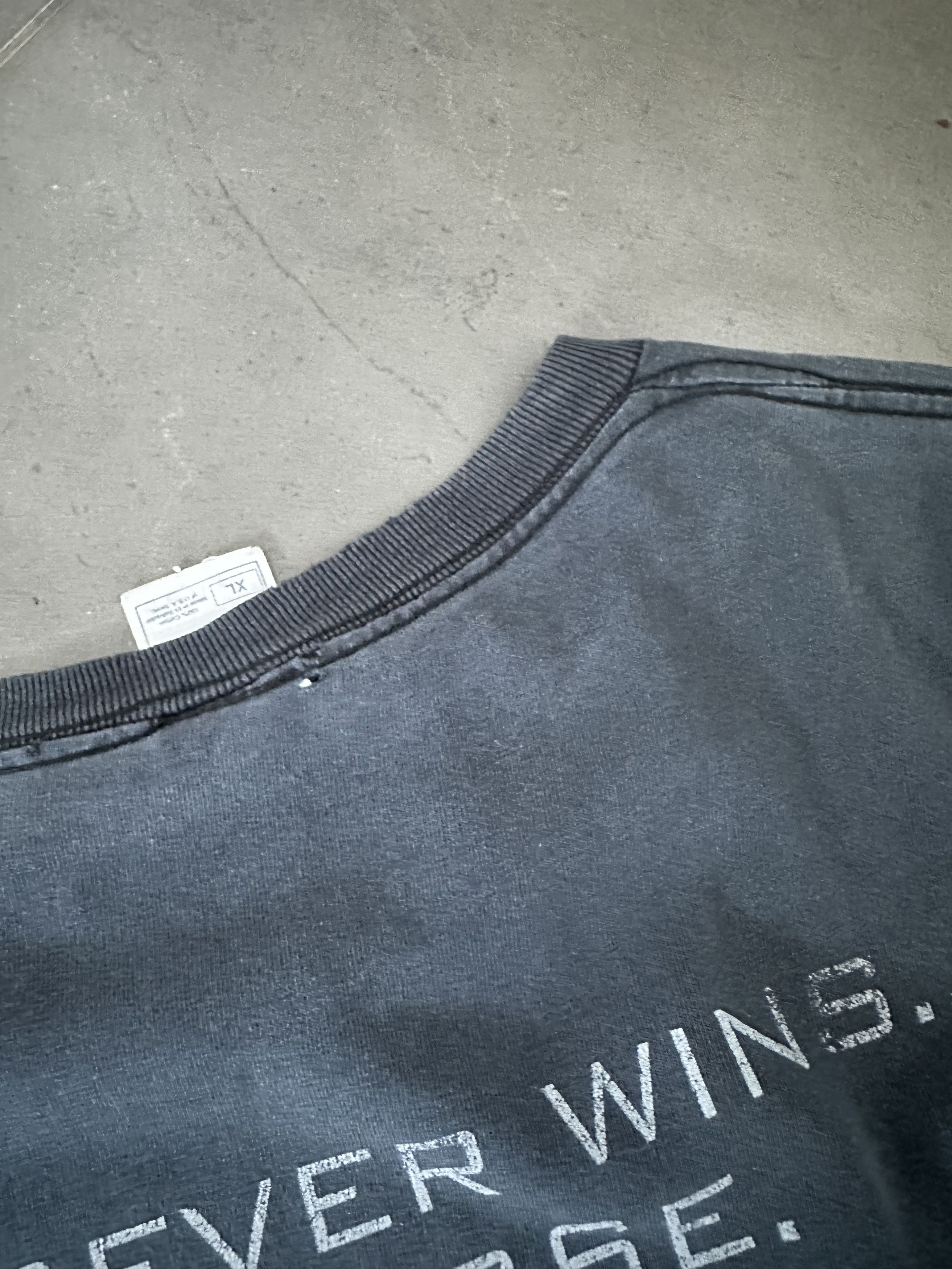 Band Tees × Vintage Vintage 2004 Alien vs Predator Movie Promo Tee Faded Size US XL / EU 56 / 4 - 5 Thumbnail