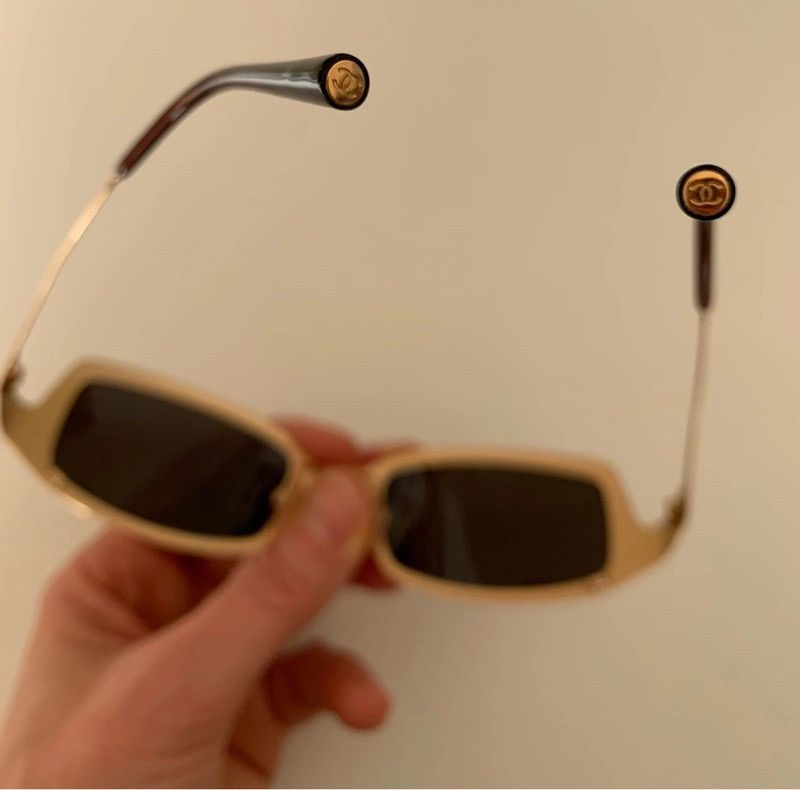 Chanel Chanel Sunglasses 4022 CC Rhinestone 4017 Rimless A0057 Size ONE SIZE - 7 Thumbnail