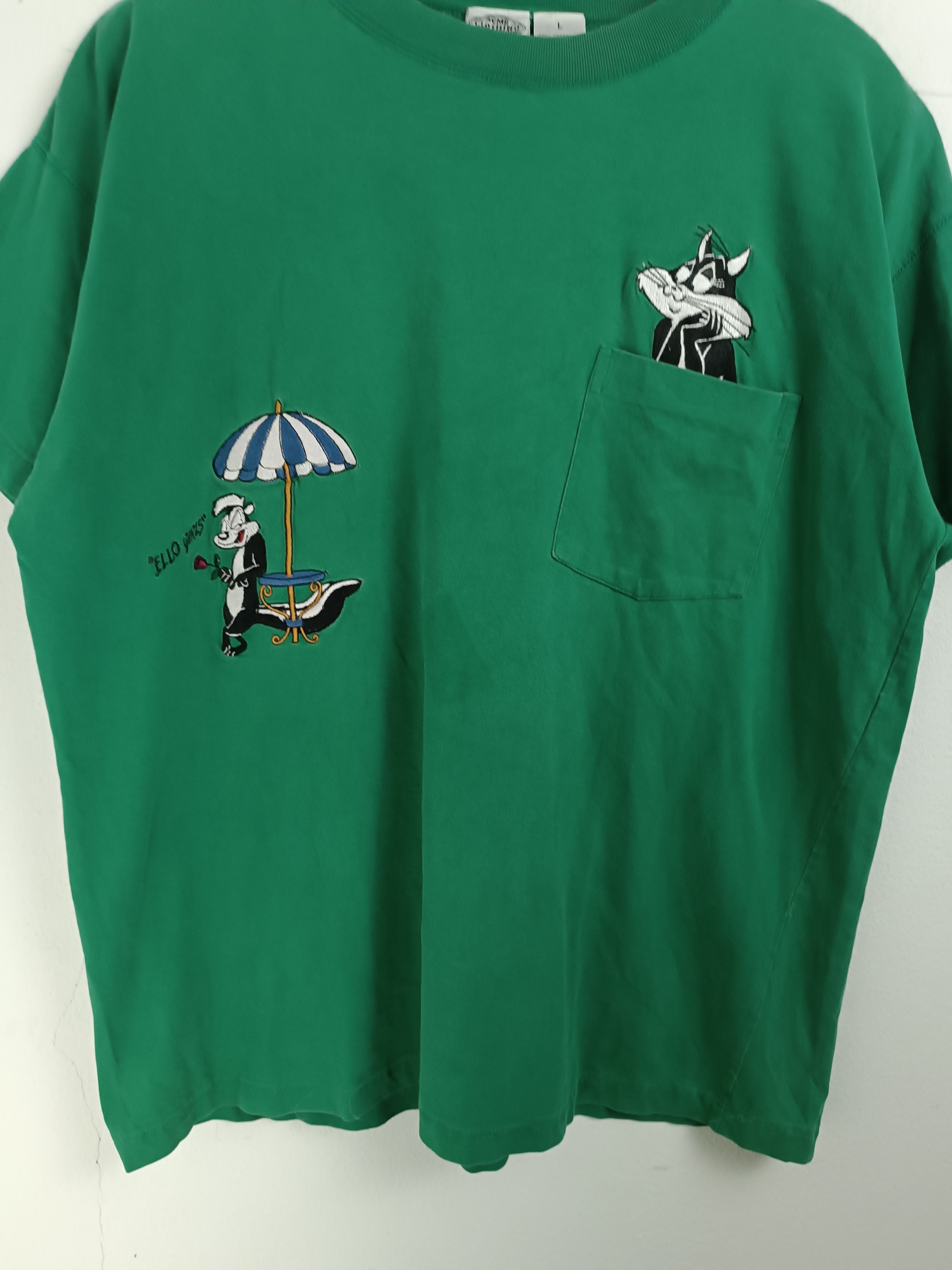Vintage VINTAGE 90s PEPE LE PEW DISNEY LOONEY POCKET TEE VERY RARE Size US XL / EU 56 / 4 - 6 Thumbnail