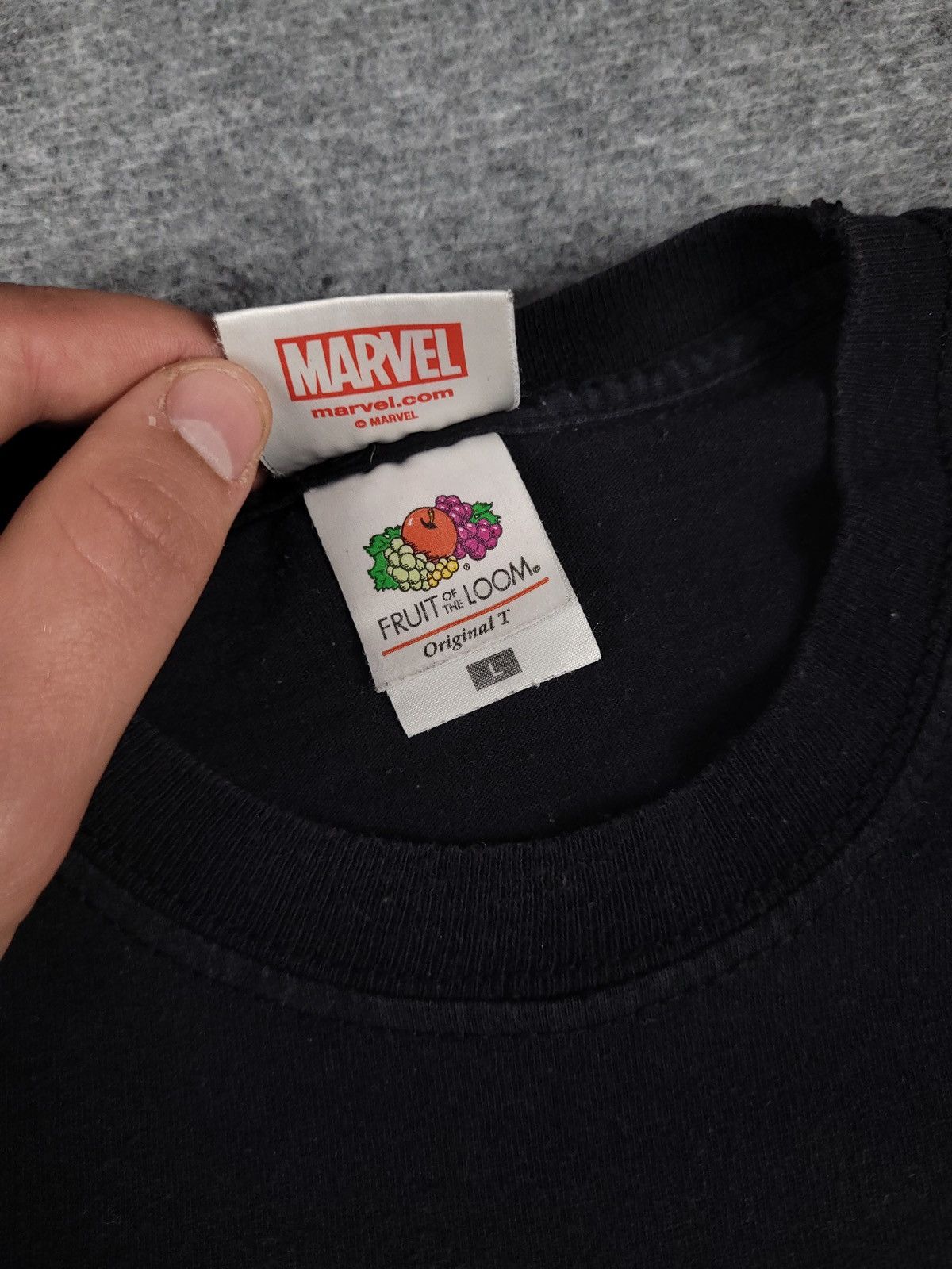 Fruit Of The Loom × Marvel Comics × Vintage Vintage Spider Man Comics Tshirt Size US L / EU 52-54 / 3 - 8 Thumbnail