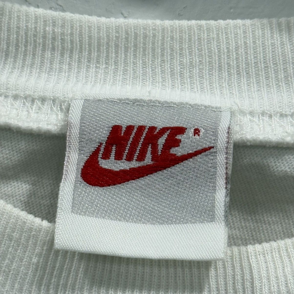 Nike Vintage Nike Godzilla vs Barkley Tee Size US M / EU 48-50 / 2 - 4 Thumbnail