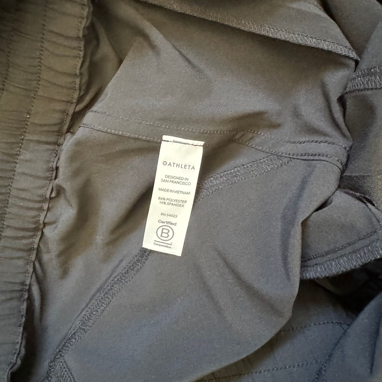 Athleta Athleta Unbound Jumpsuit in Black Size XL Size 34" / US 12 / IT 48 - 6 Thumbnail