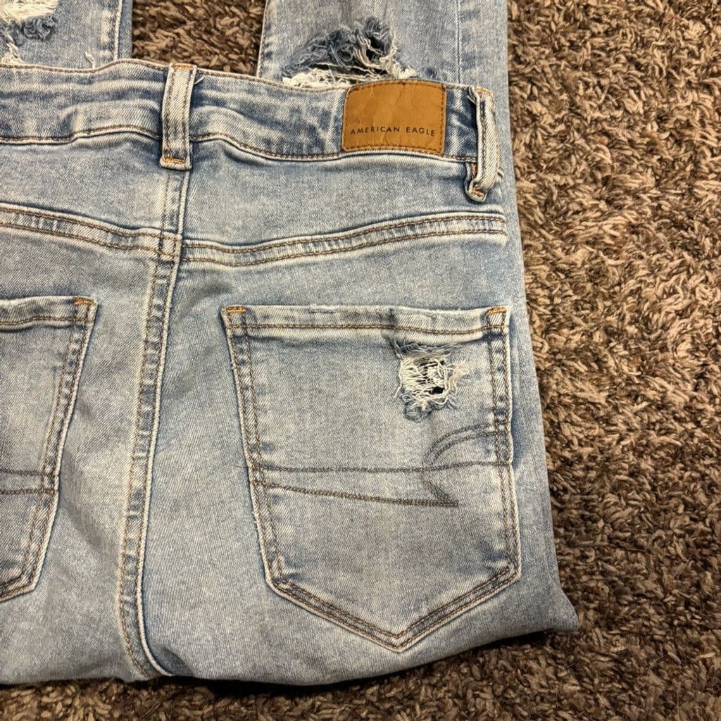 American Eagle Outfitters American Eagle Outfitters Distressed Jegging Jeans Size 26" / US 2 / IT 38 - 2 Thumbnail