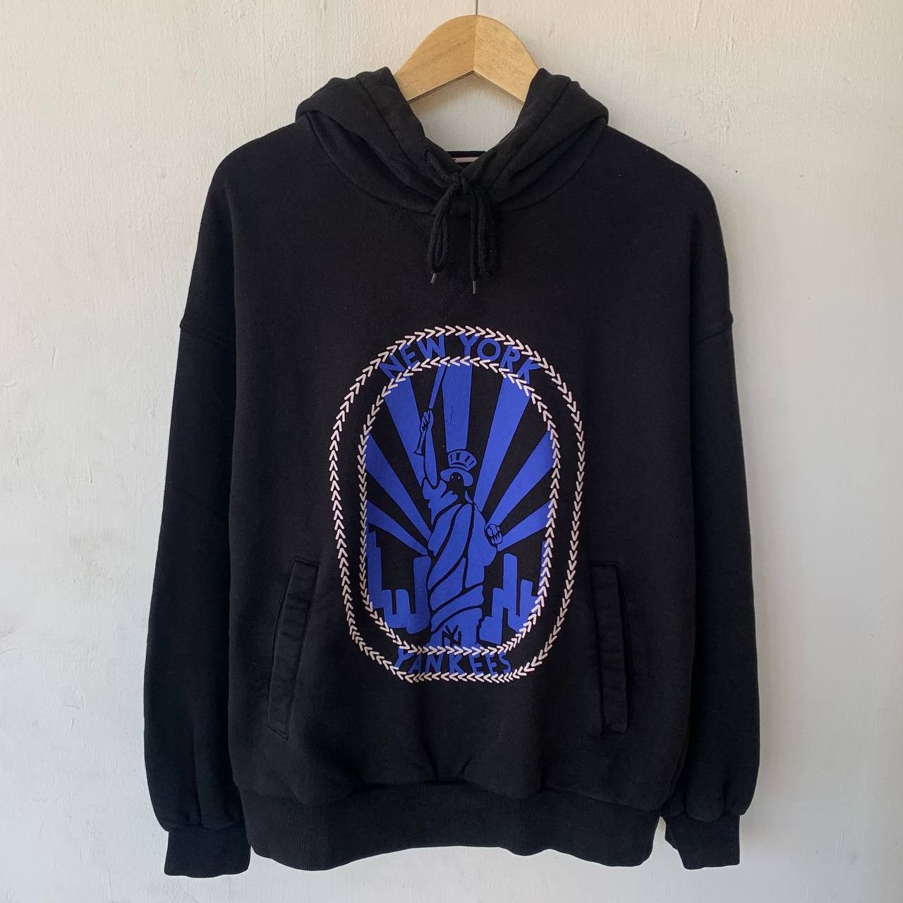 MLB HOODIE MLB YANKEES LIBERTY RARE ITEM Size US L / EU 52-54 / 3 - 2 Thumbnail
