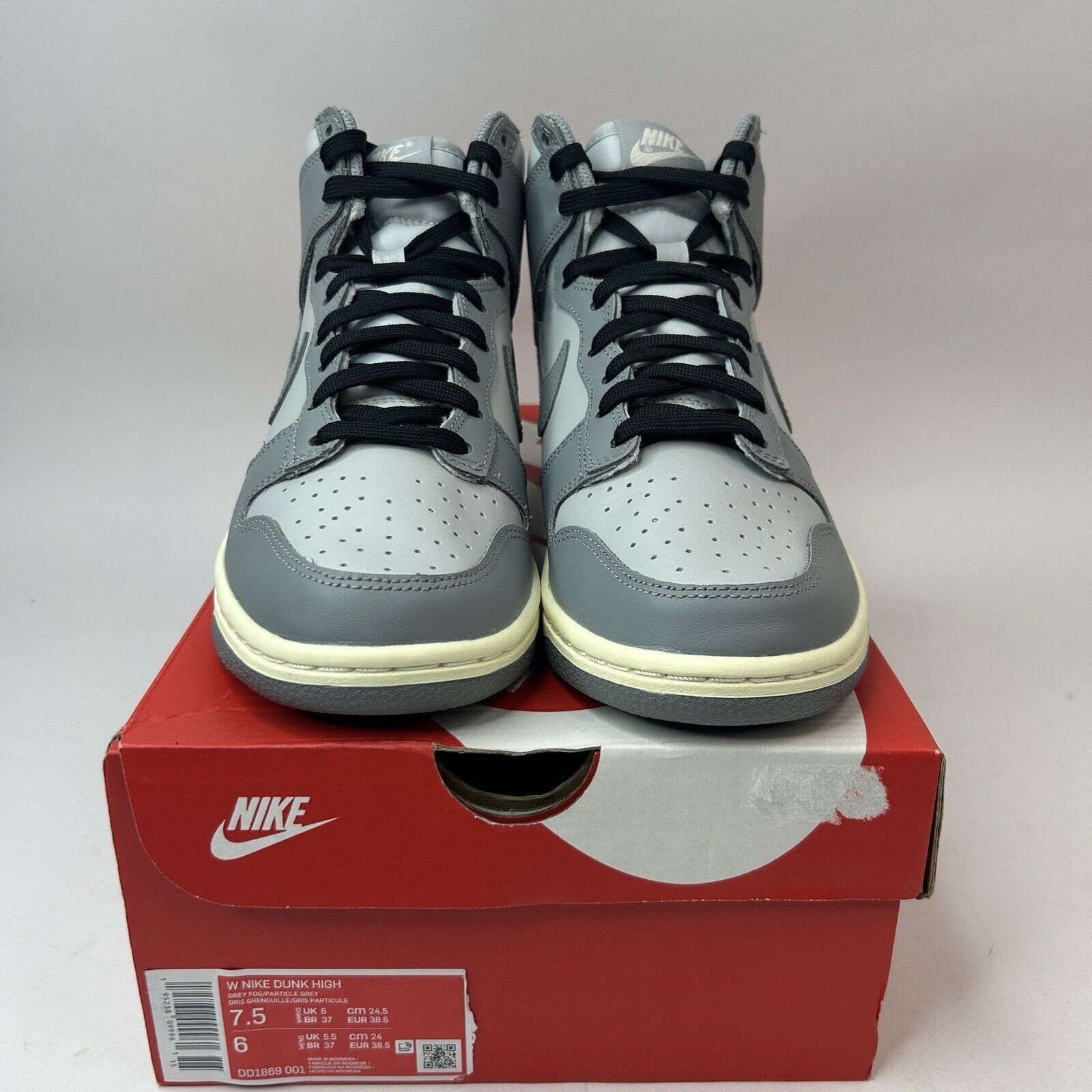 Nike Nike Dunk High WMNS “Aged Grey/Grey Sail” 2023 Size US 7.5 / IT 37.5 - 2 Thumbnail