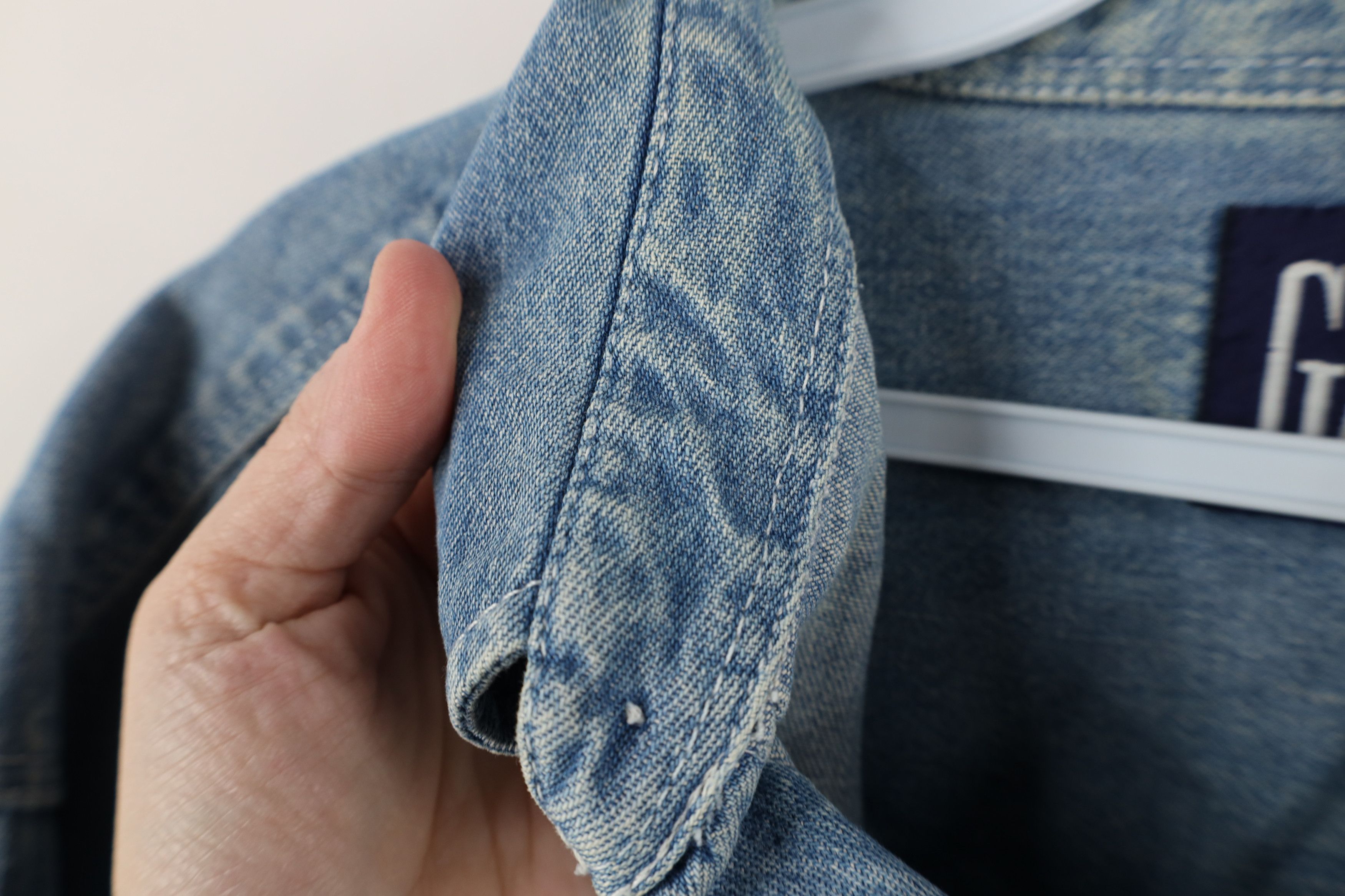 Gap × Vintage Vintage 90s Gap Denim Jean Button Down Shirt Blue Cotton Size US L / EU 52-54 / 3 - 10 Thumbnail