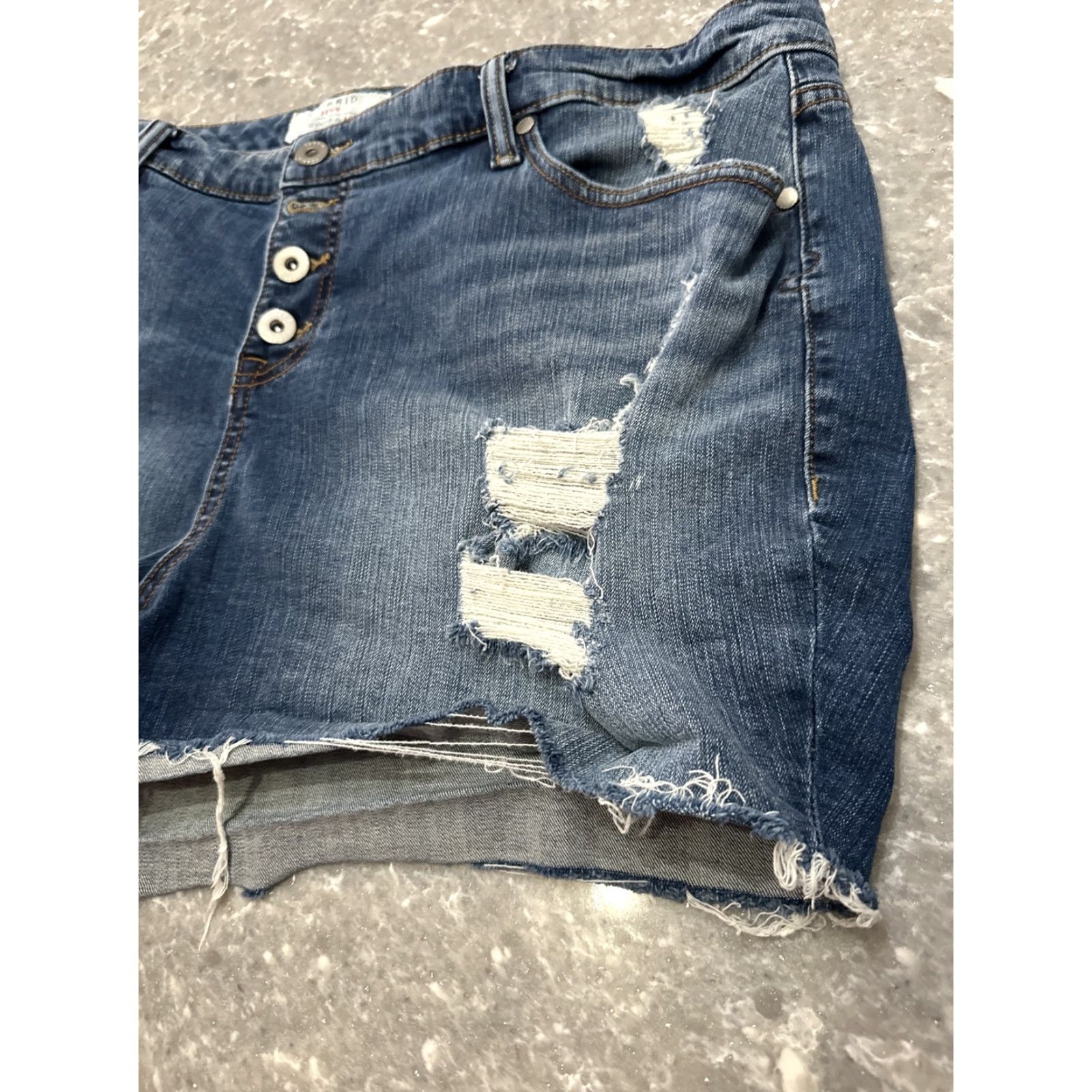 Torrid Torrid Blue Jean Shorts 24 Distressed Ripped Mid Raw Hem Button Fly Medium Wash Womens Size 42" / US 20 - 6 Thumbnail