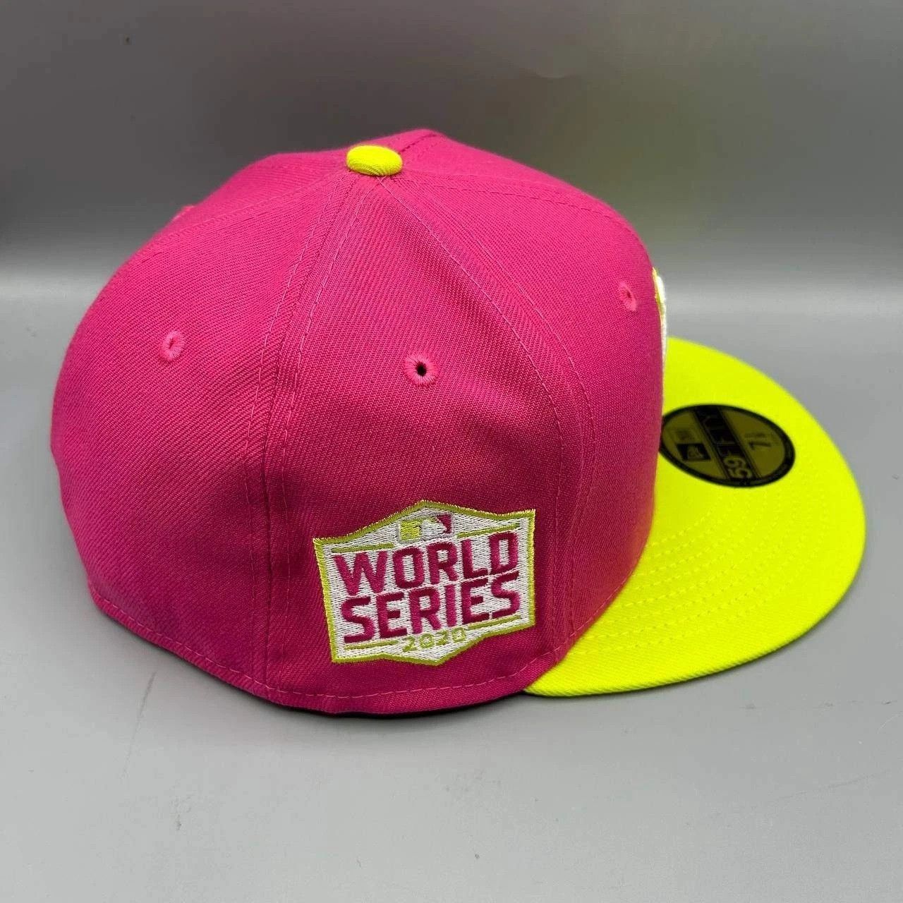 New Era Los Angeles LA Dodgers Hat Men 7 1/8 Pink MLB Fitted Cap New Size ONE SIZE - 1 Thumbnail