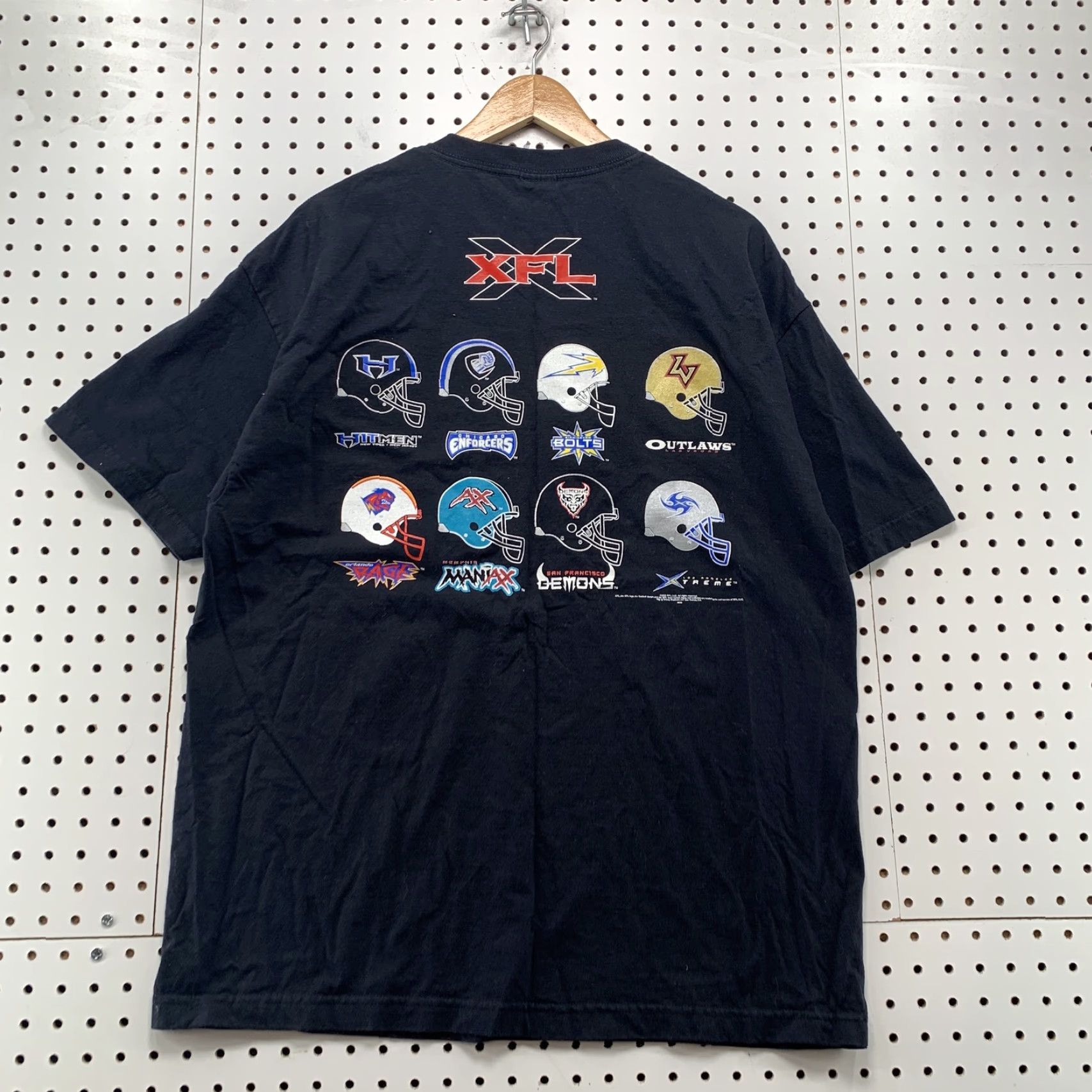 Vintage VINTAGE Alstyle XFL Football League T-Shirt Black XL Short Sleeve Graphic Print Mens 2000s Size US XL / EU 56 / 4 - 2 Thumbnail
