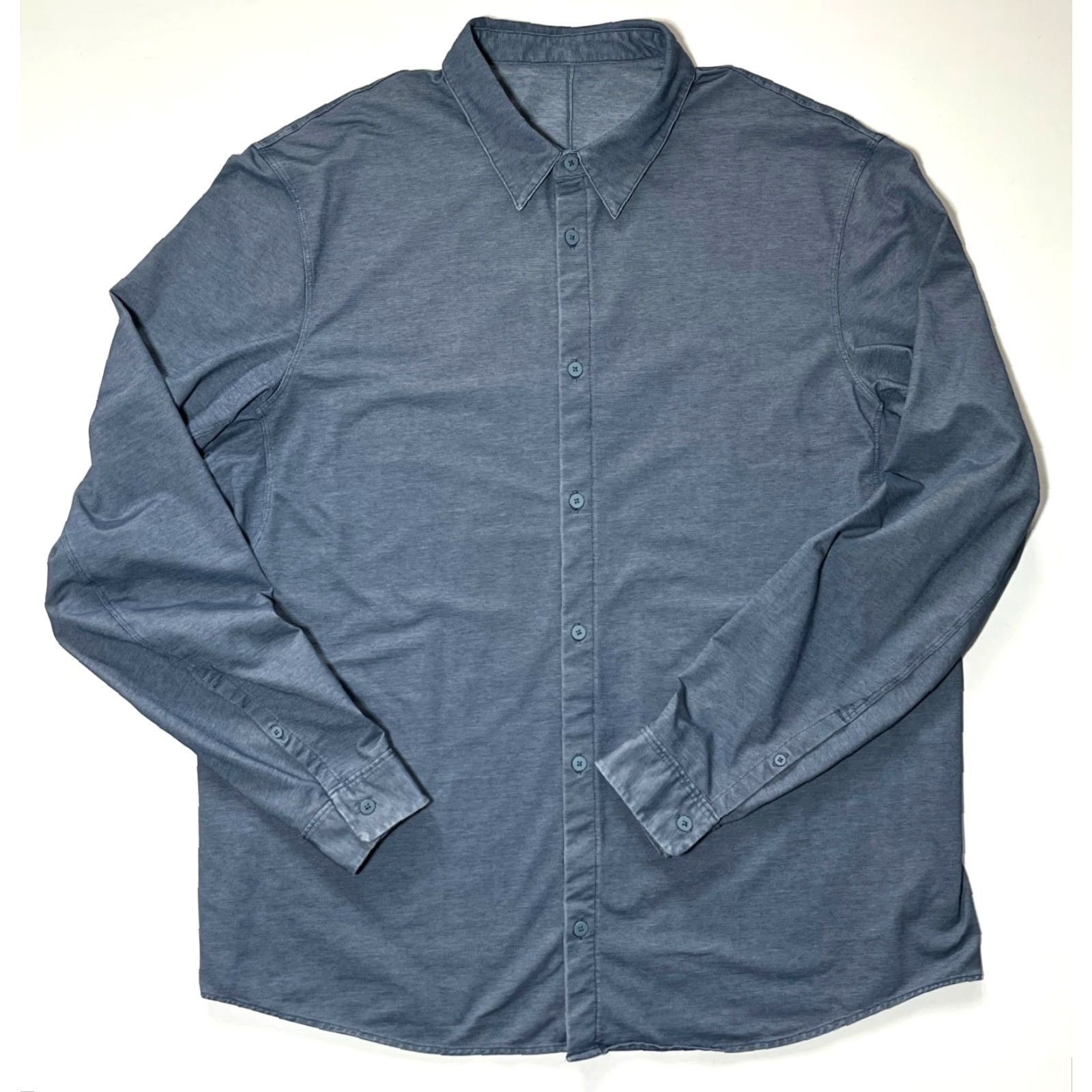 Lululemon Lululemon Men's Long Sleeve Shirt Blue XL/2XL Button-Up, Classic, Casual, Regular Fit, Breathable, All Seasons Size US XL / EU 56 / 4 - 3 Thumbnail