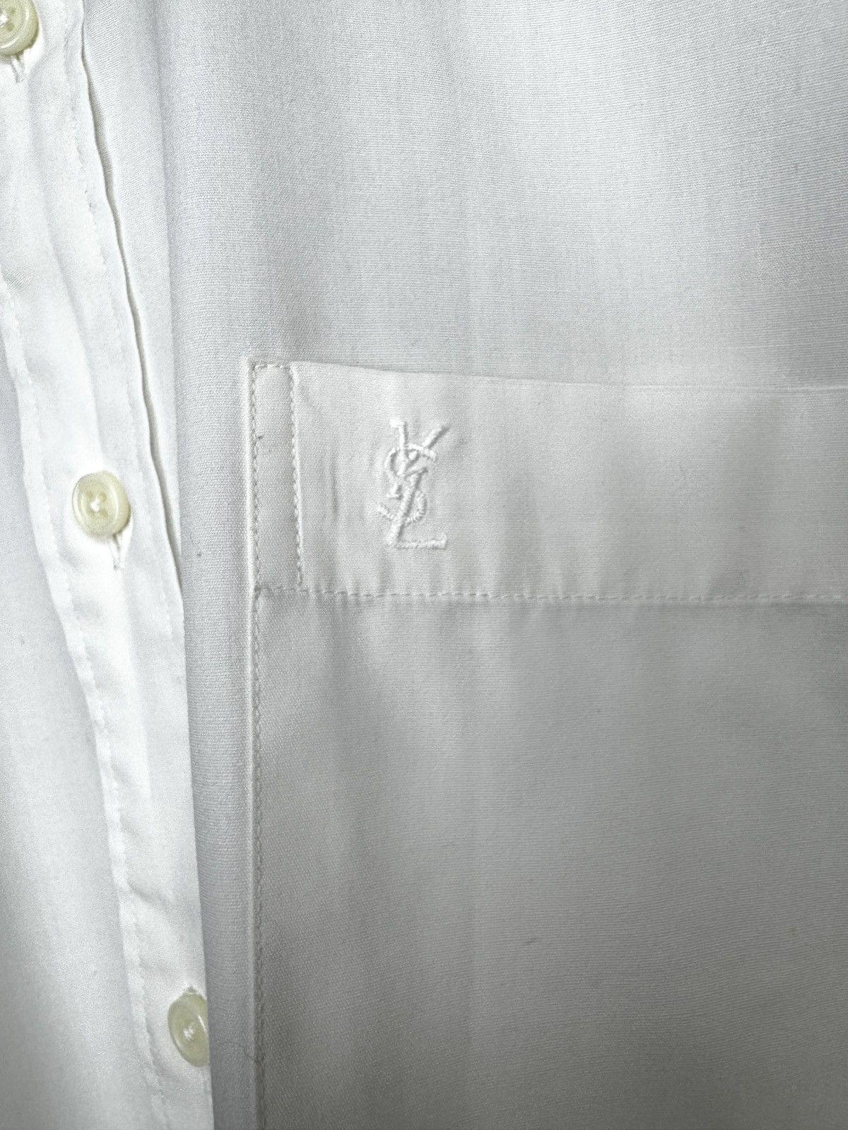 Yves Saint Laurent Yves Saint Laurent White Long Sleeve button up shirt 39 15.5 Size US M / EU 48-50 / 2 - 7 Thumbnail