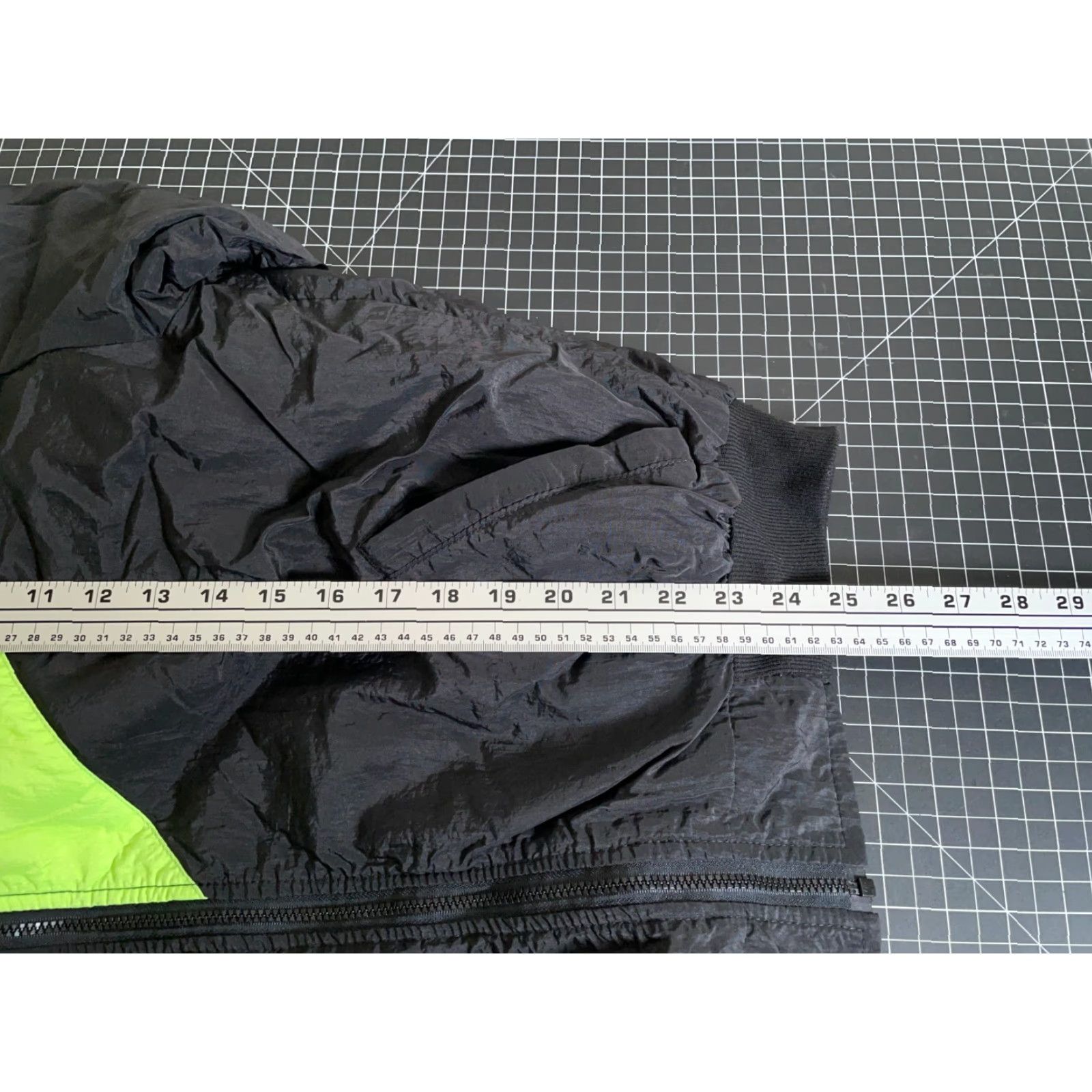 Vintage VTG Arctic Cat Zip Up Top Cat Jacket Adult Large Black Purple Neon Green 90s (Search-Friendly Rearranged Title) Size US L / EU 52-54 / 3 - 6 Thumbnail