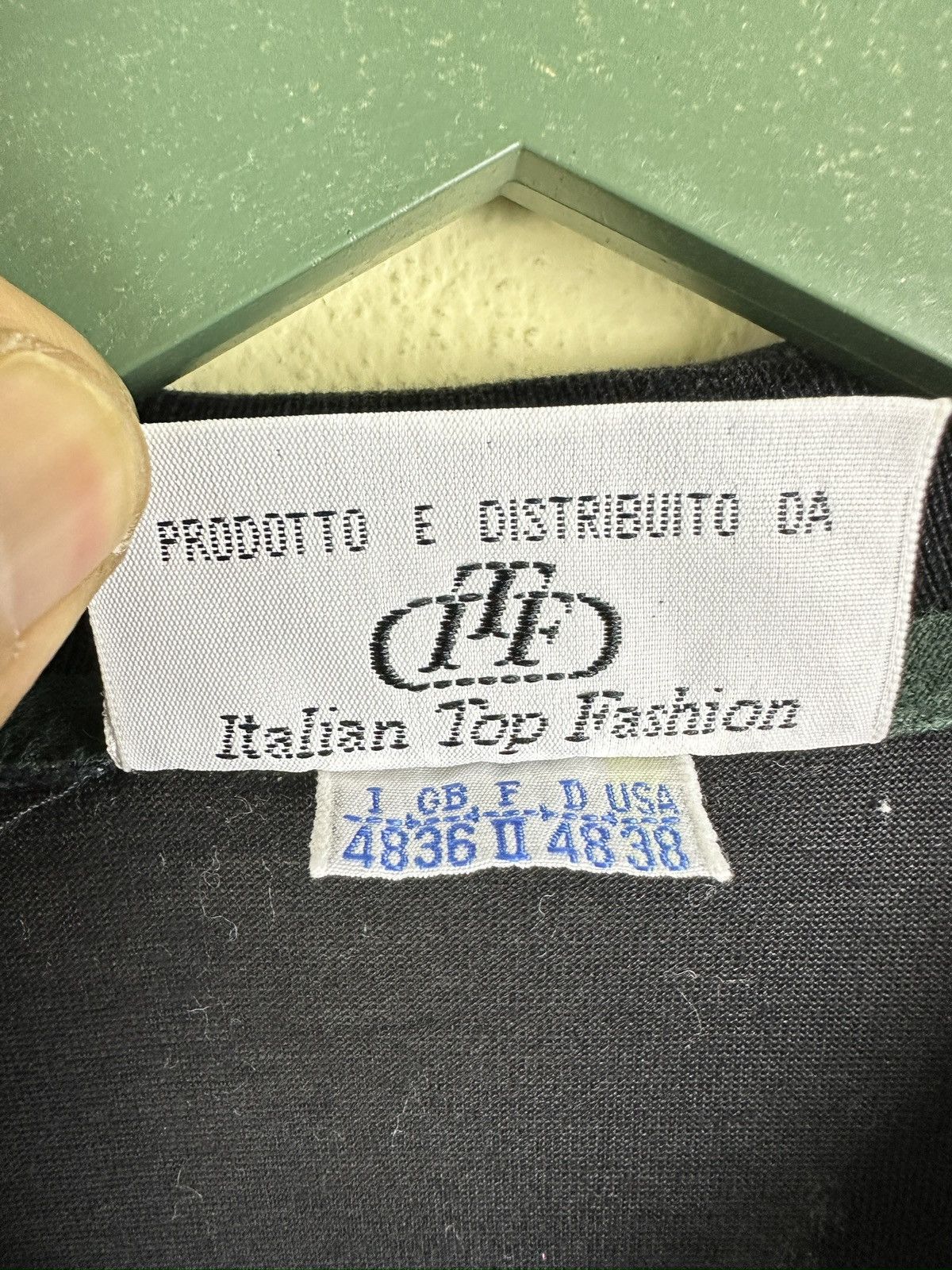 Valentino Vintage Valentino Garavani Polo Shirt A189 Size US XS / EU 42 / 0 - 6 Thumbnail